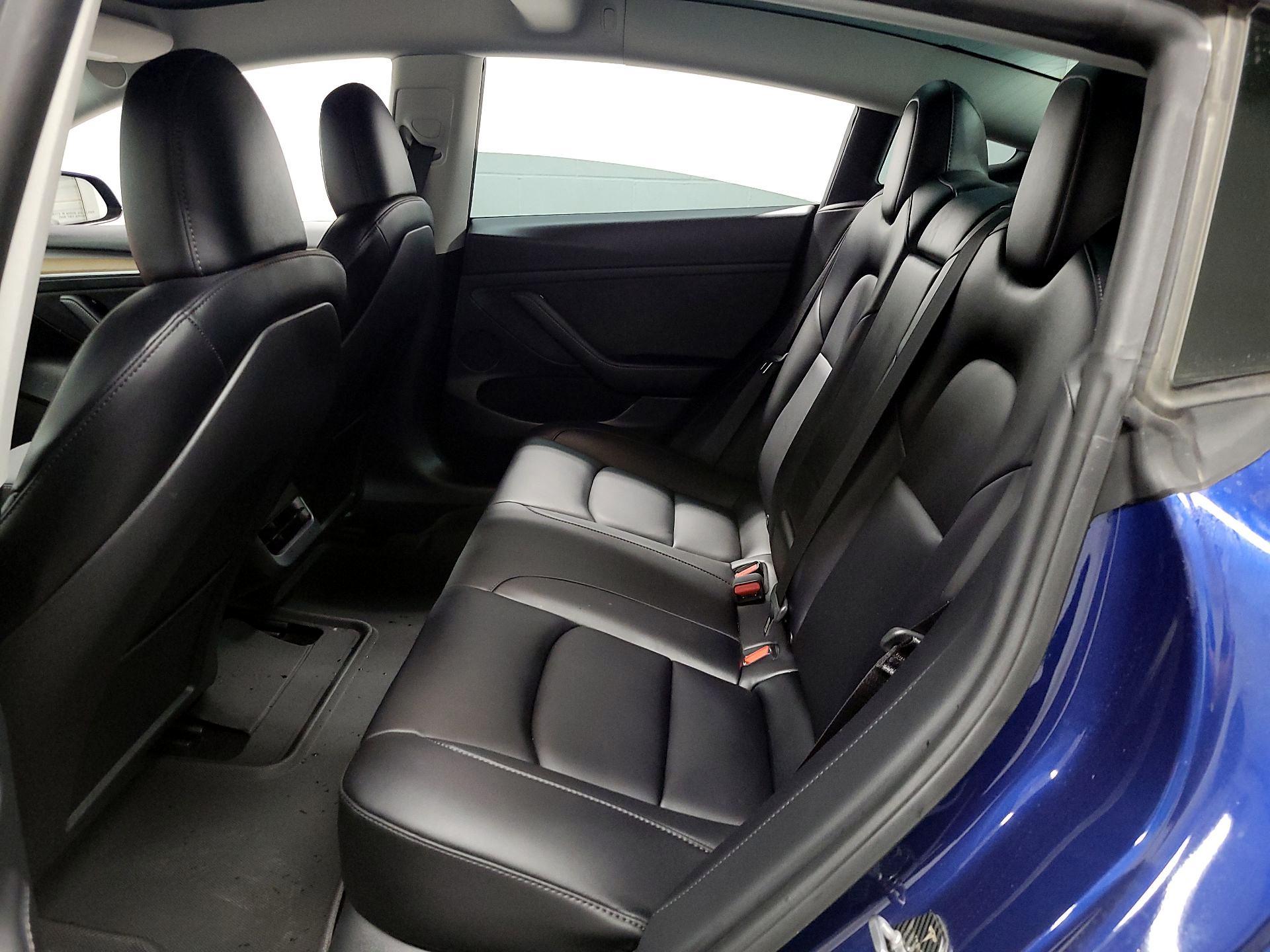 Thumbnail: 2023 Tesla Model 3 - 16