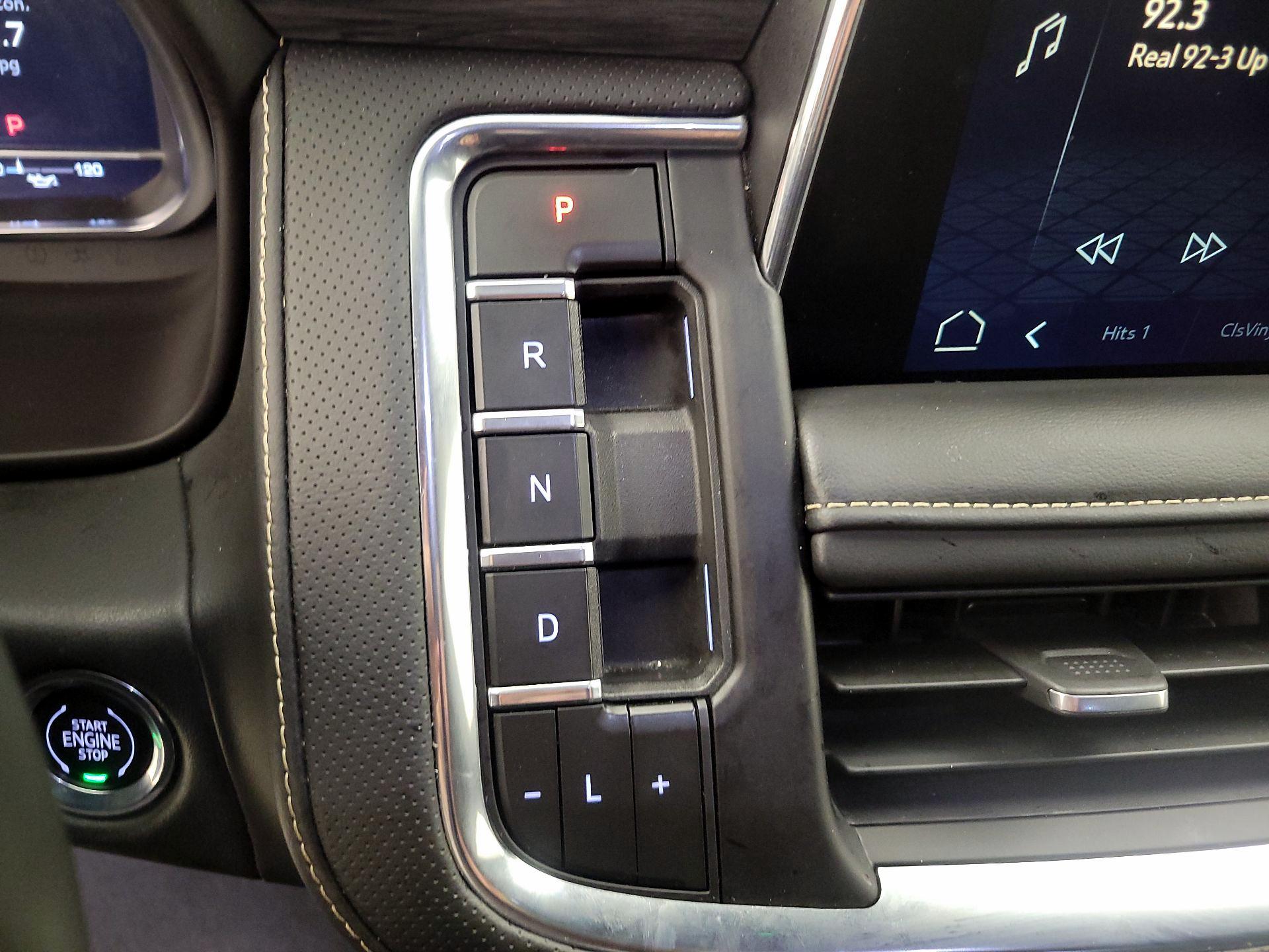 Thumbnail: 2023 GMC Yukon - 17