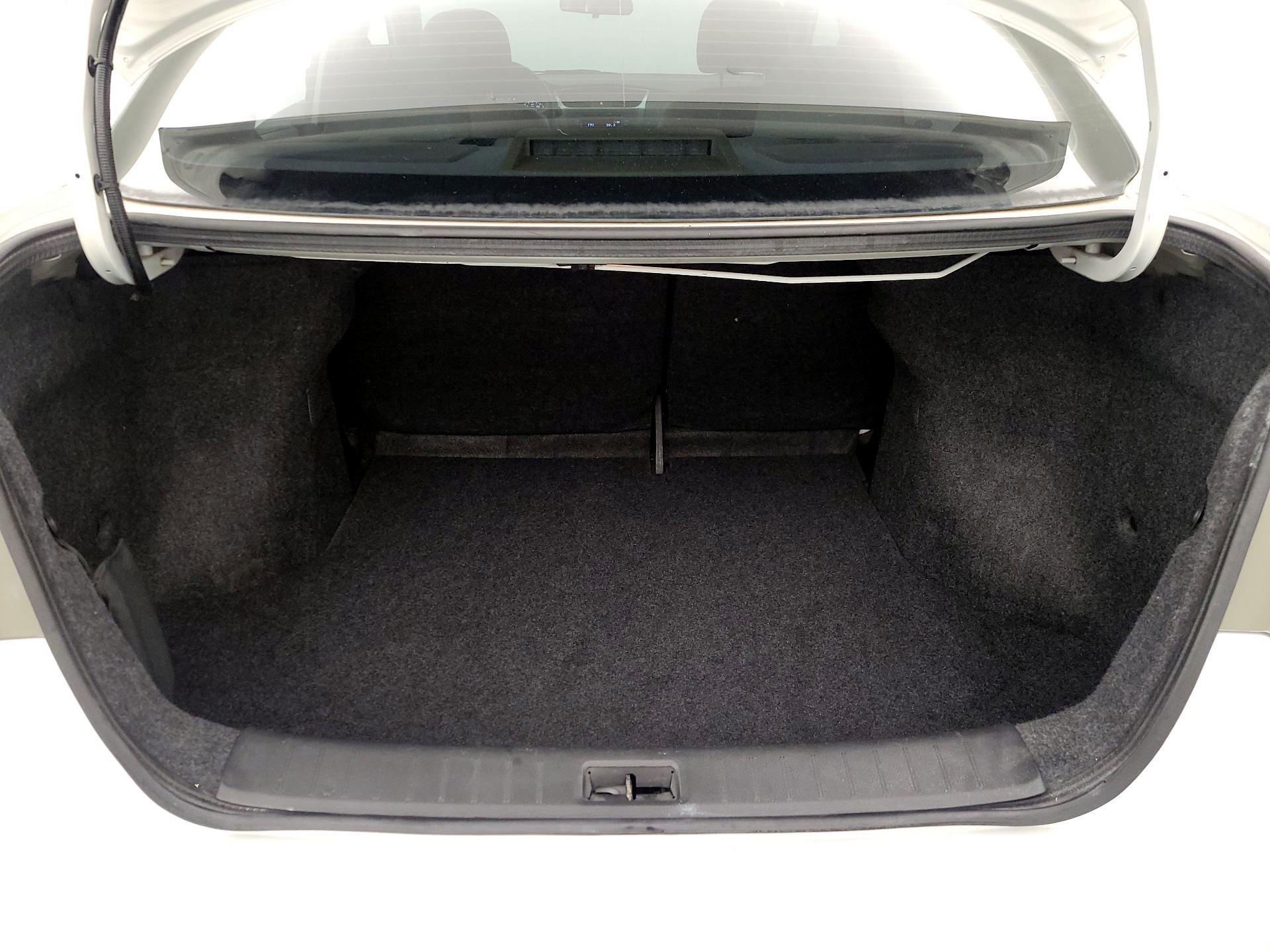 Thumbnail: 2014 Nissan Sentra - 19