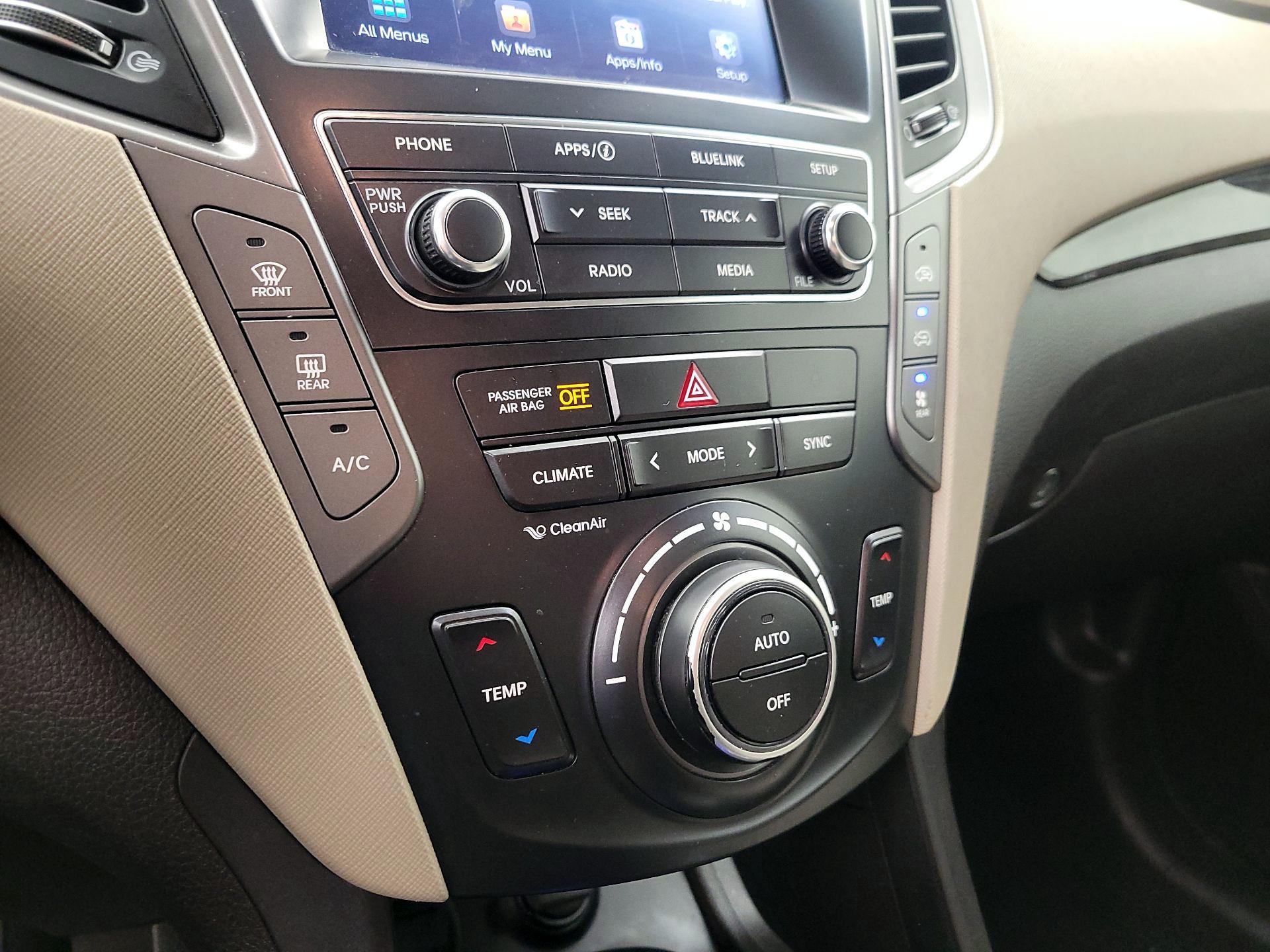 Thumbnail: 2018 Hyundai Santa Fe - 16