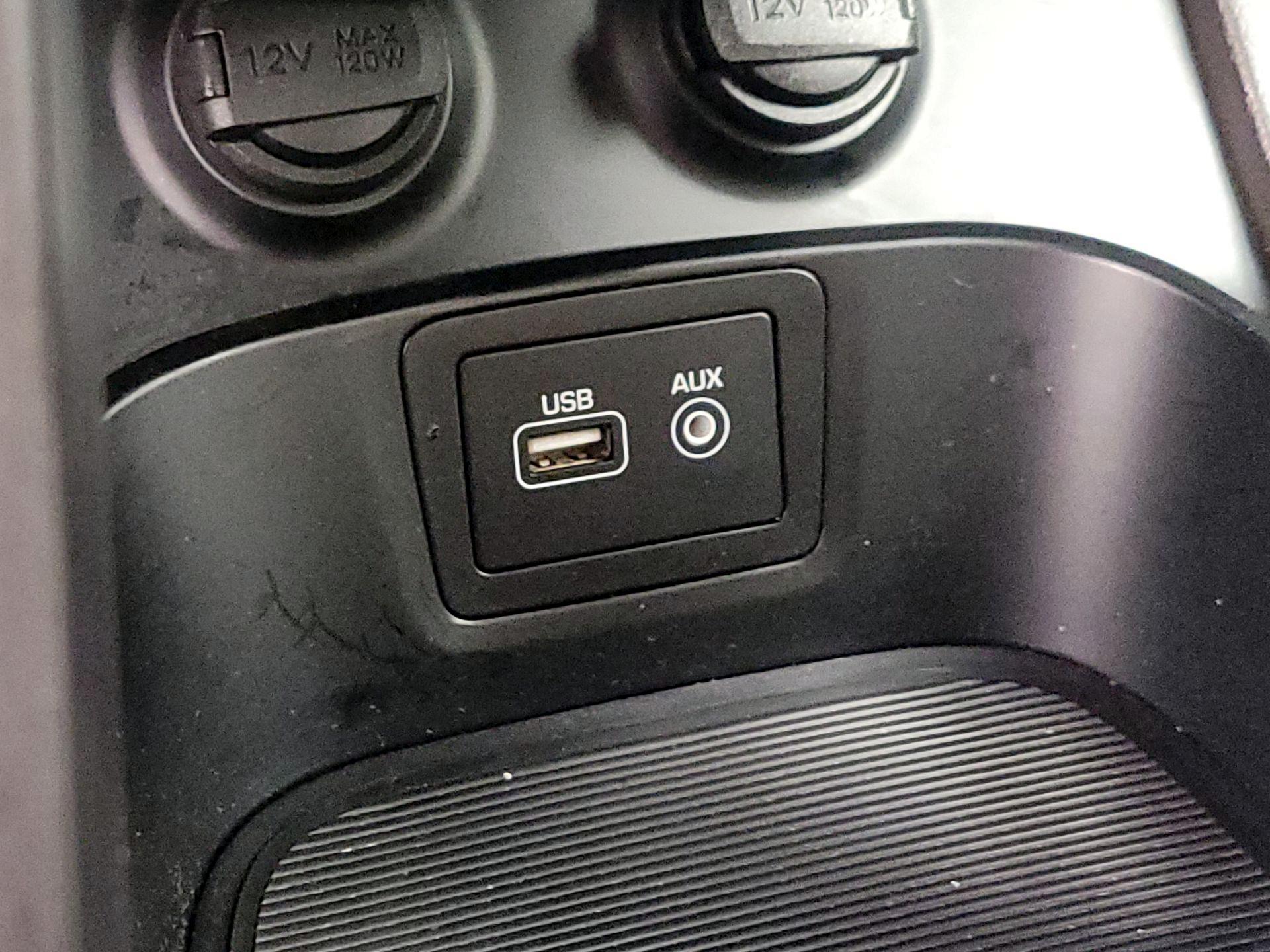 Thumbnail: 2018 Hyundai Santa Fe - 18