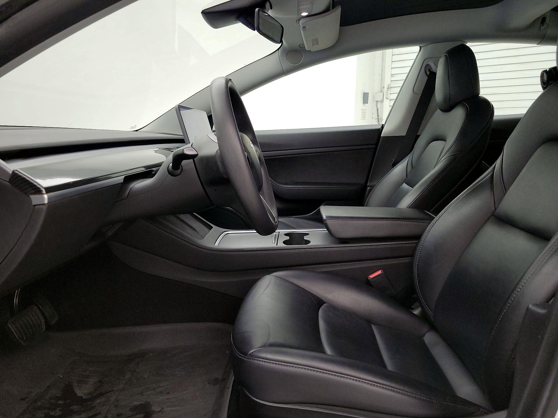 Thumbnail: 2021 Tesla Model 3 - 11