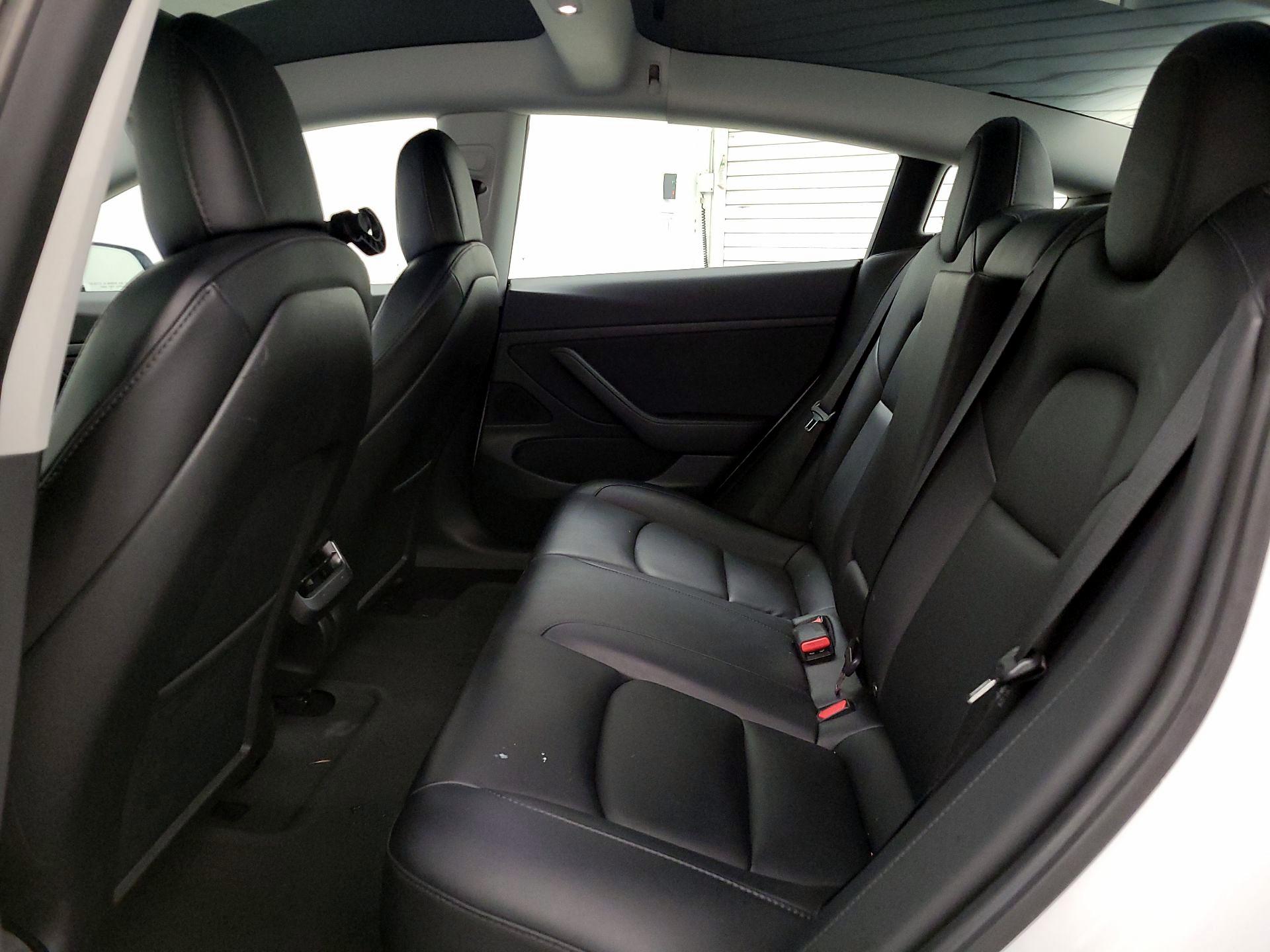 Thumbnail: 2021 Tesla Model 3 - 18