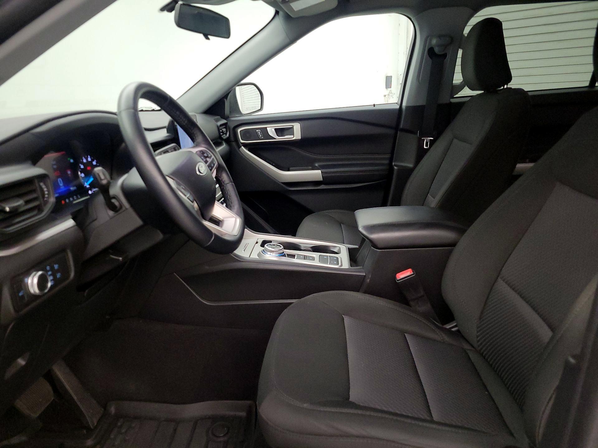 Thumbnail: 2022 Ford Explorer - 11