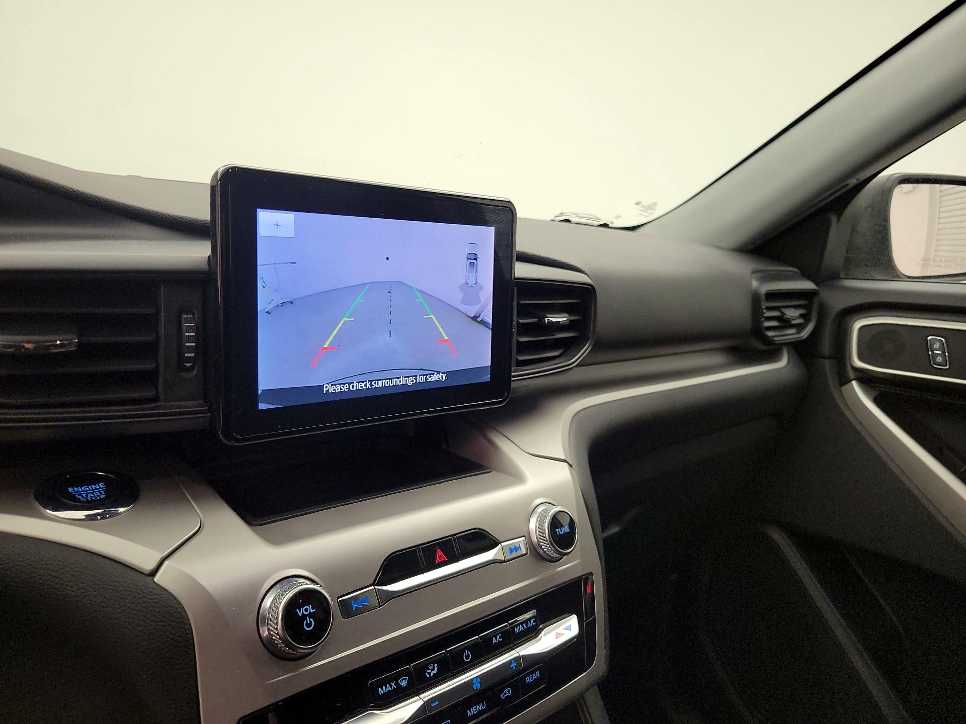 Thumbnail: 2022 Ford Explorer - 14