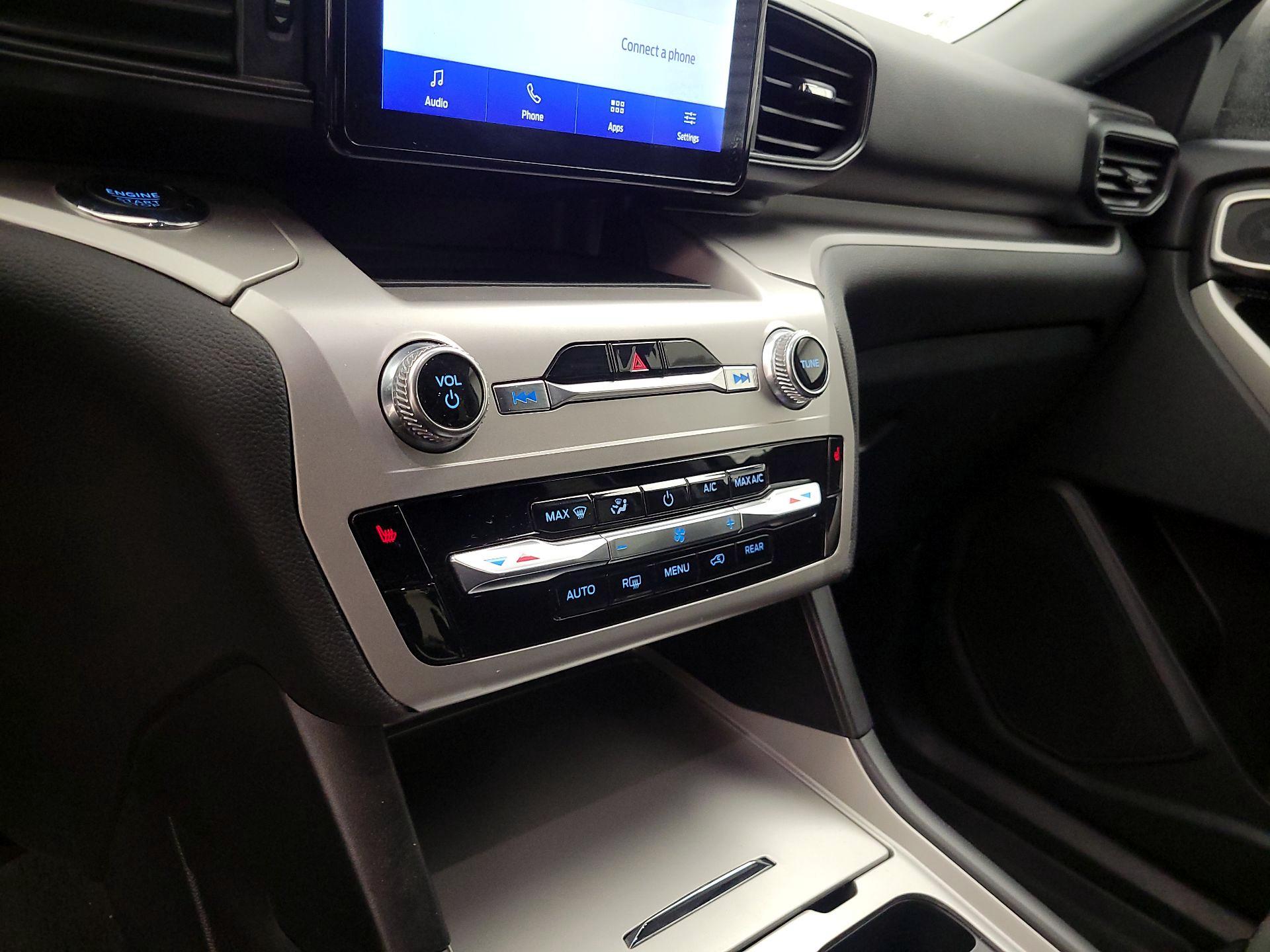 Thumbnail: 2022 Ford Explorer - 16