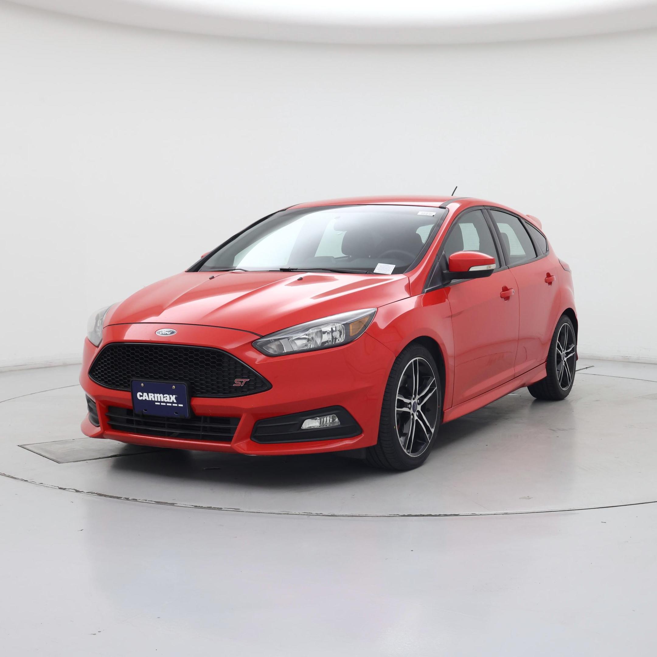 Thumbnail: 2016 Ford Focus - 4