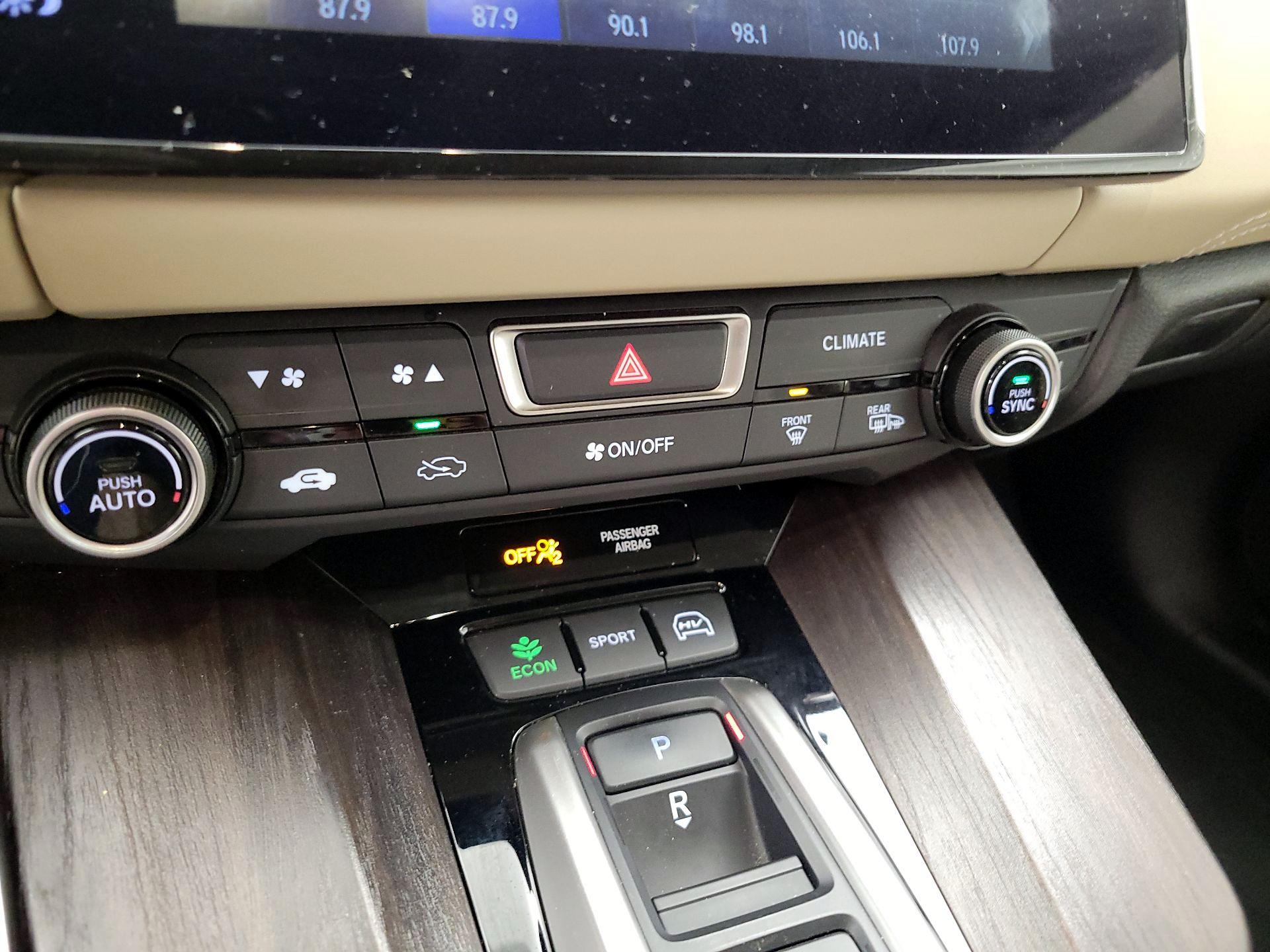 Thumbnail: 2018 Honda Clarity - 16