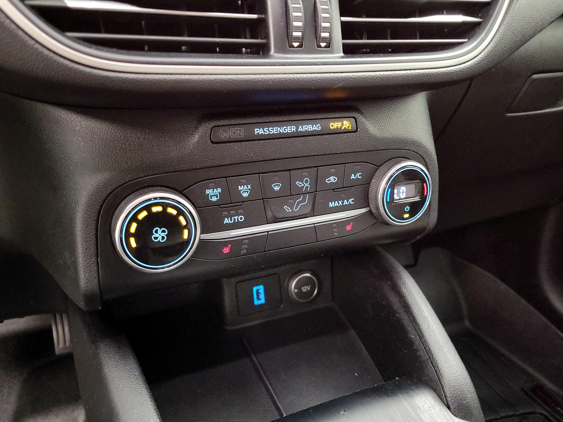 Thumbnail: 2020 Ford Escape - 16