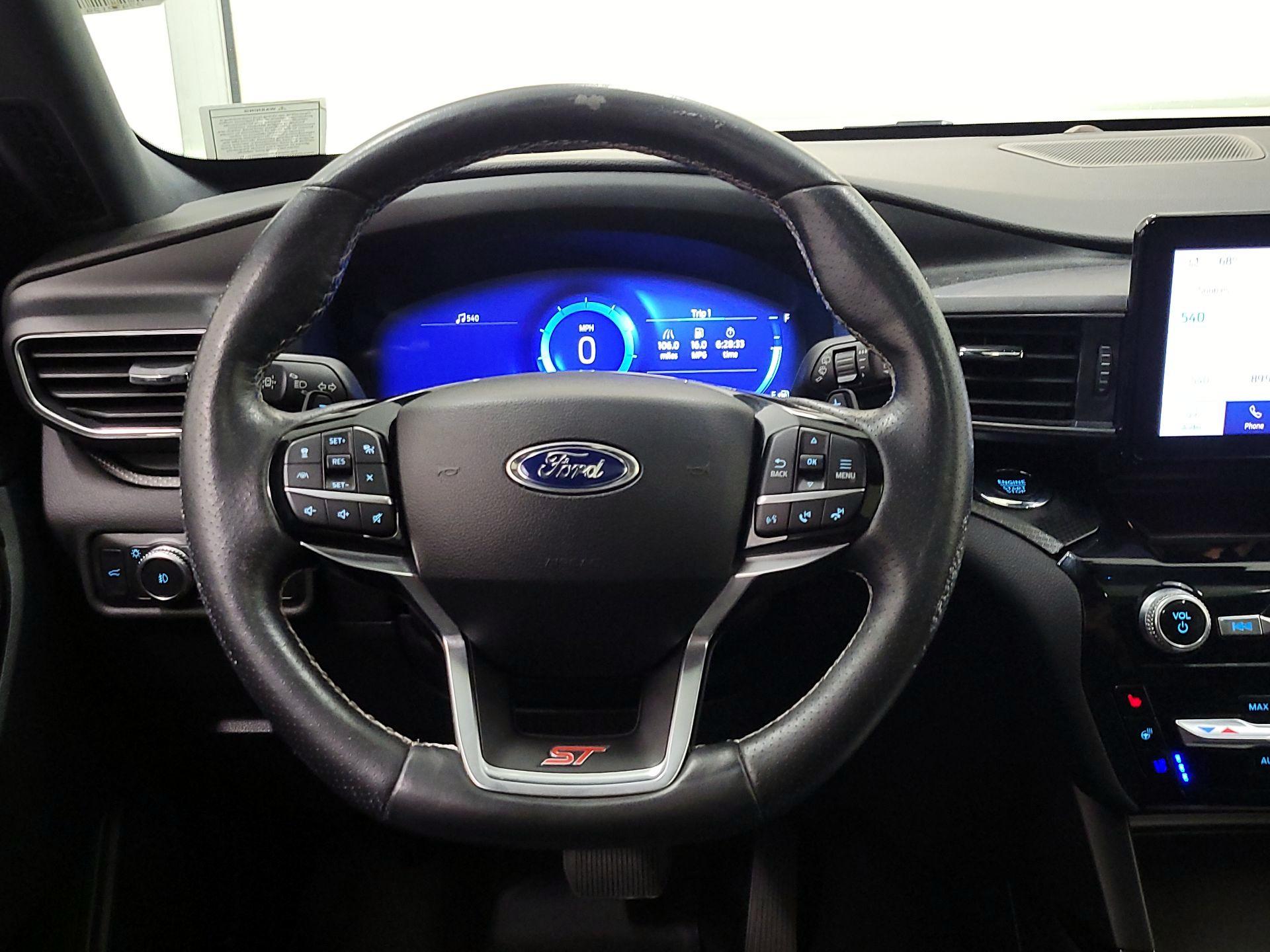 Thumbnail: 2022 Ford Explorer - 10