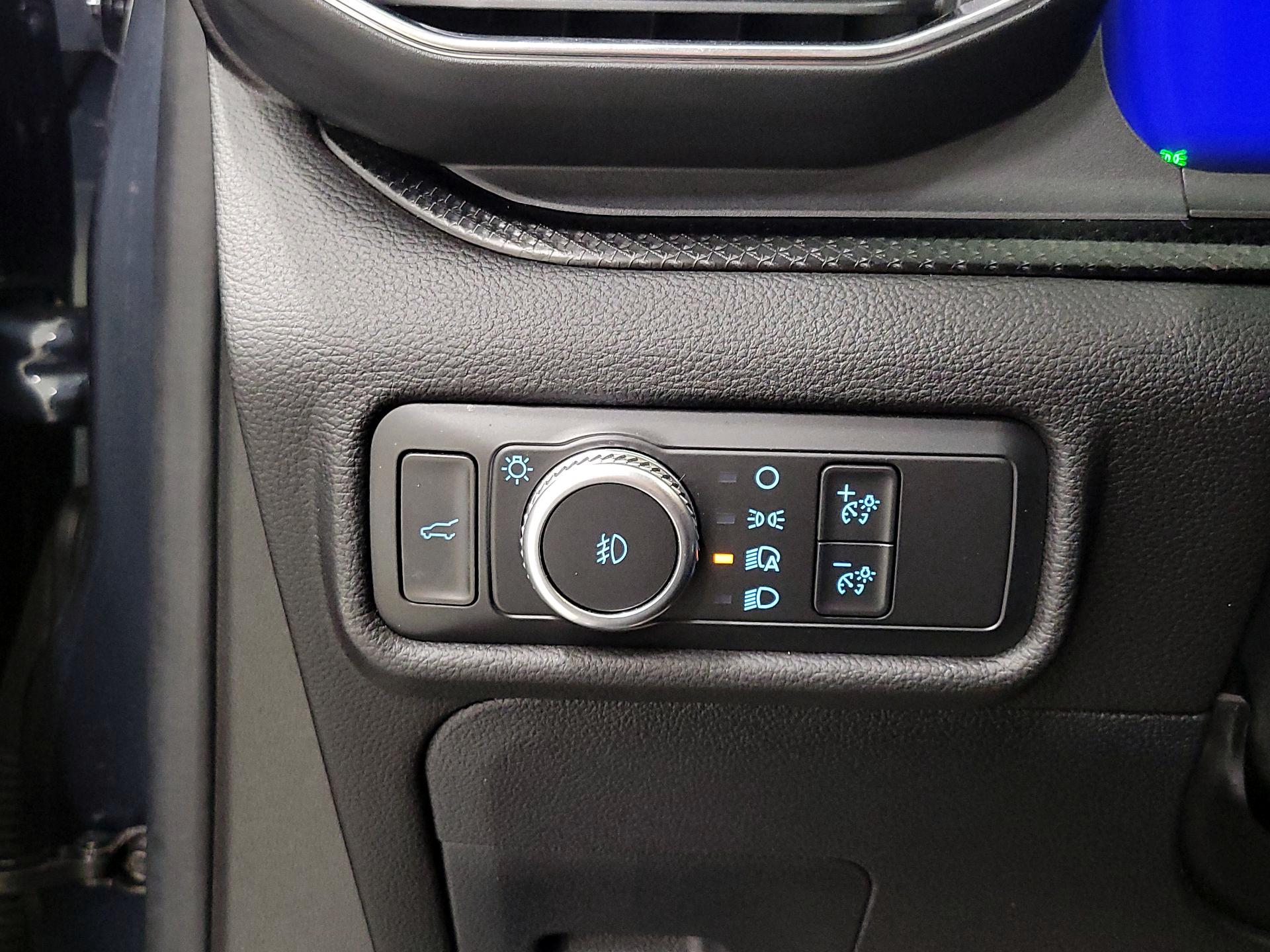 Thumbnail: 2022 Ford Explorer - 13