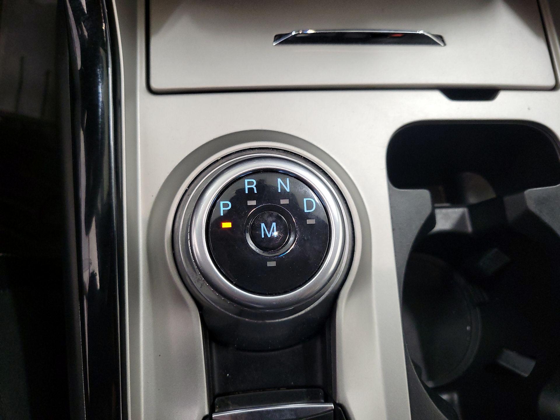 Thumbnail: 2022 Ford Explorer - 18