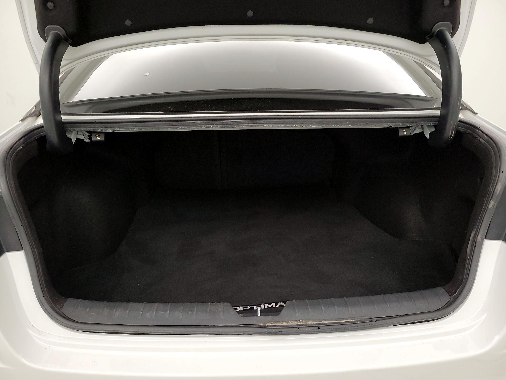 Thumbnail: 2019 Kia Optima - 20