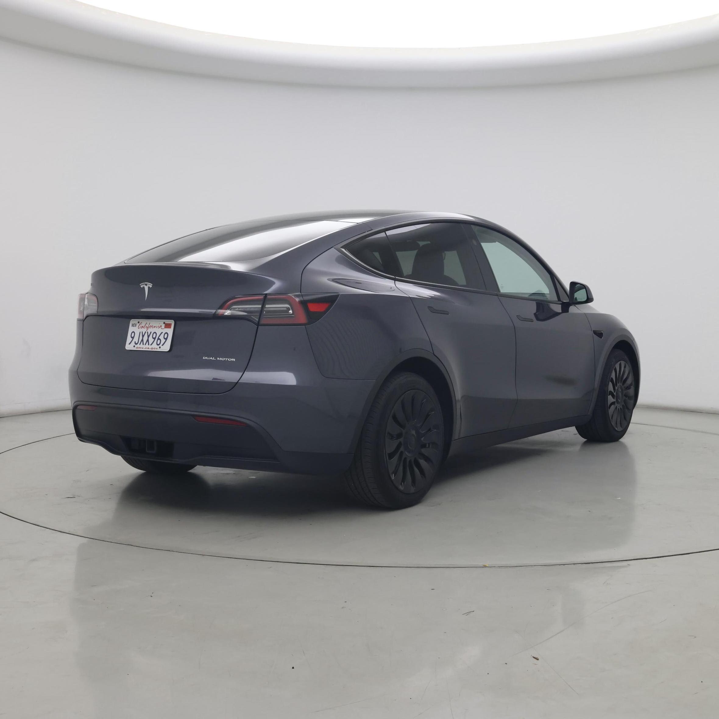 Thumbnail: 2023 Tesla Model Y - 8