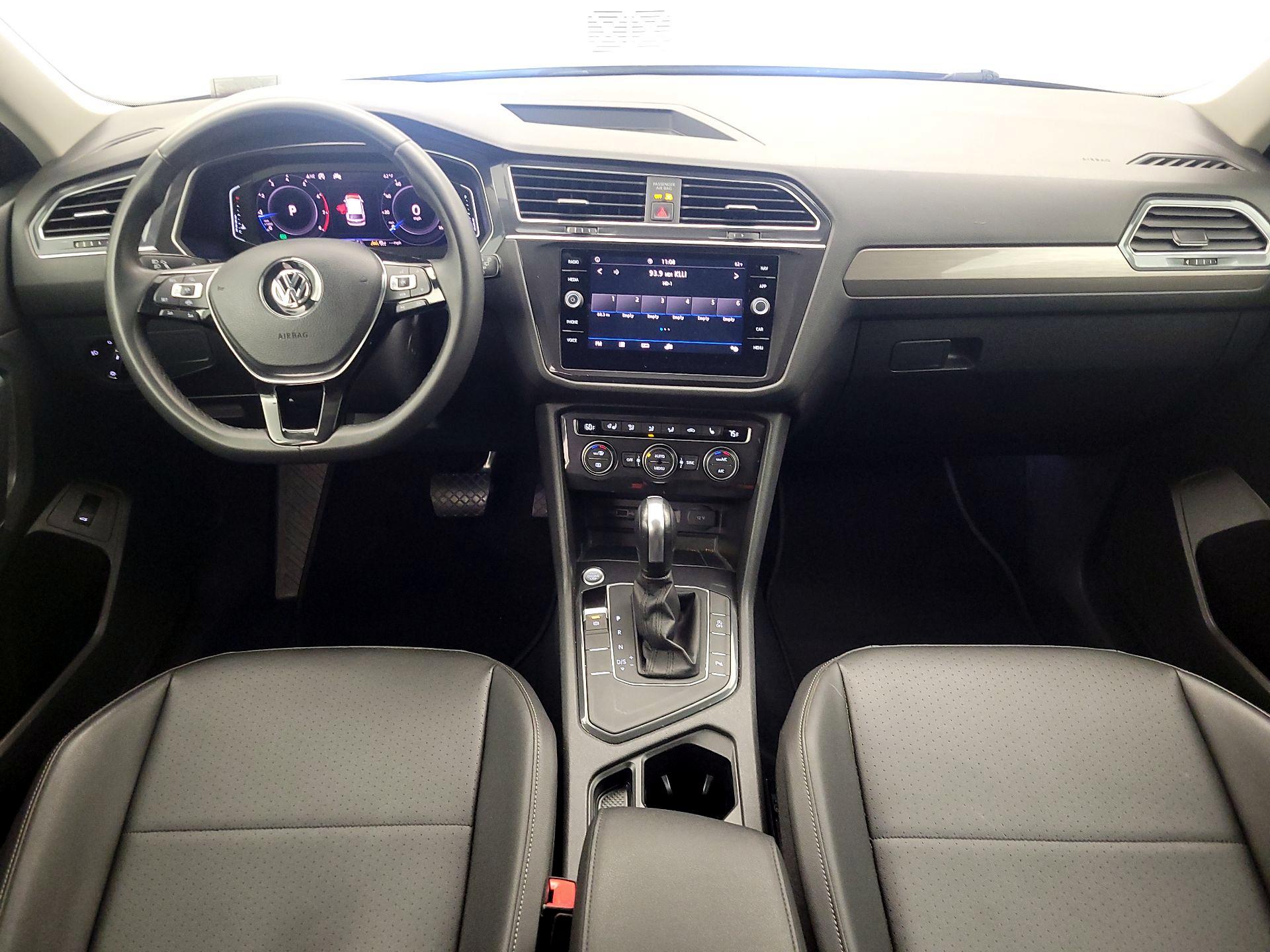 Thumbnail: 2020 Volkswagen Tiguan - 9