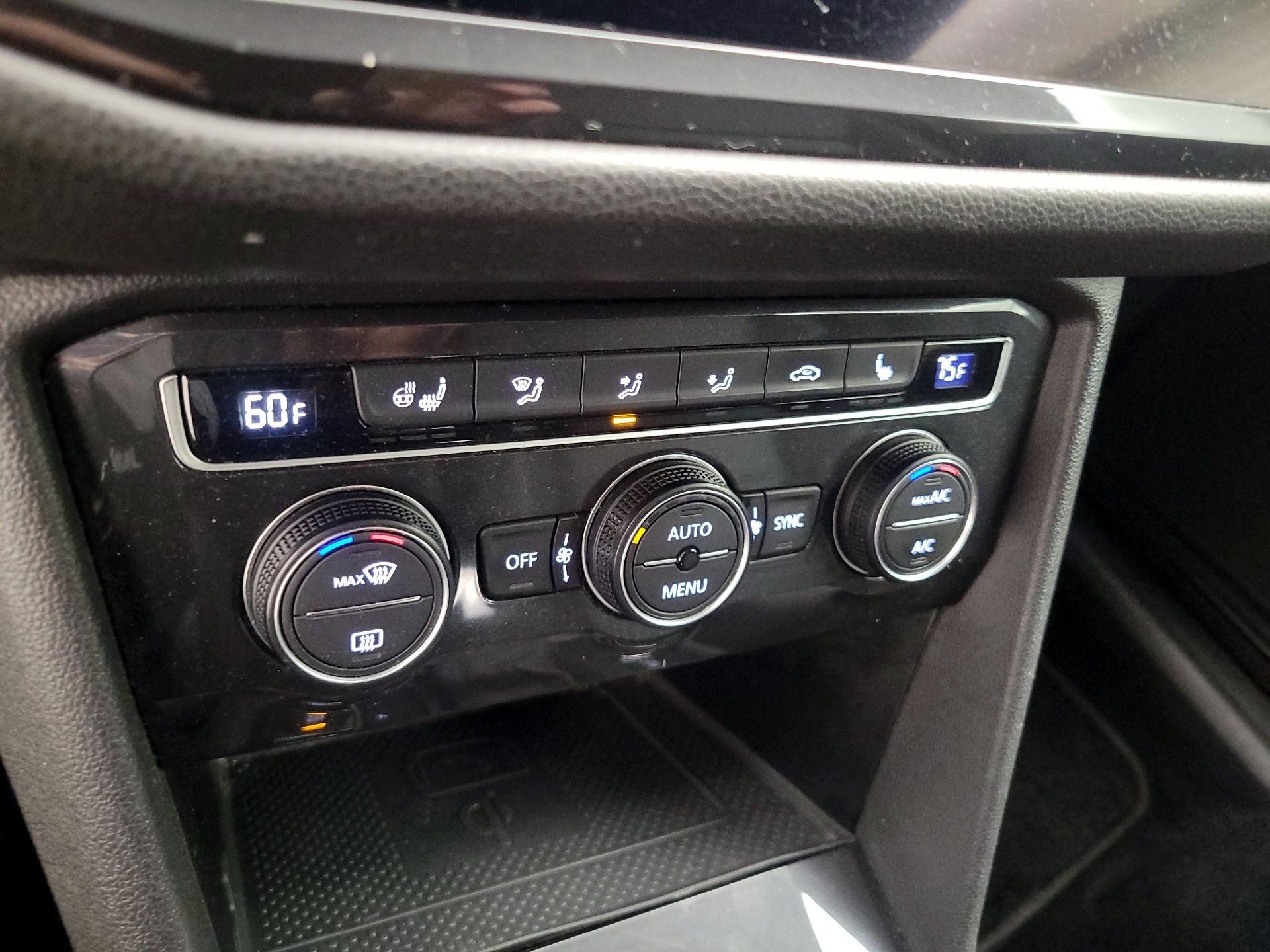 Thumbnail: 2020 Volkswagen Tiguan - 16