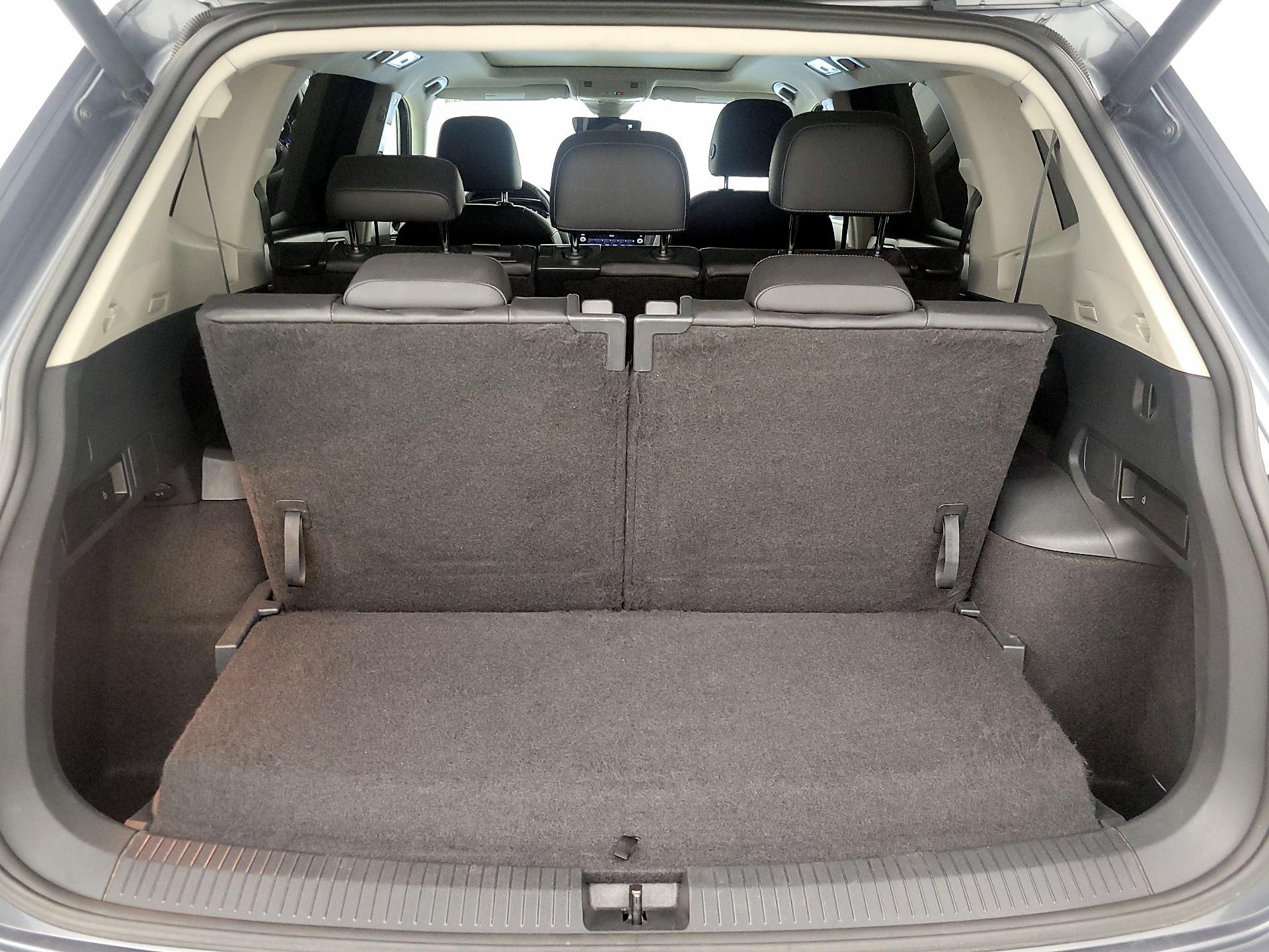 Thumbnail: 2020 Volkswagen Tiguan - 20