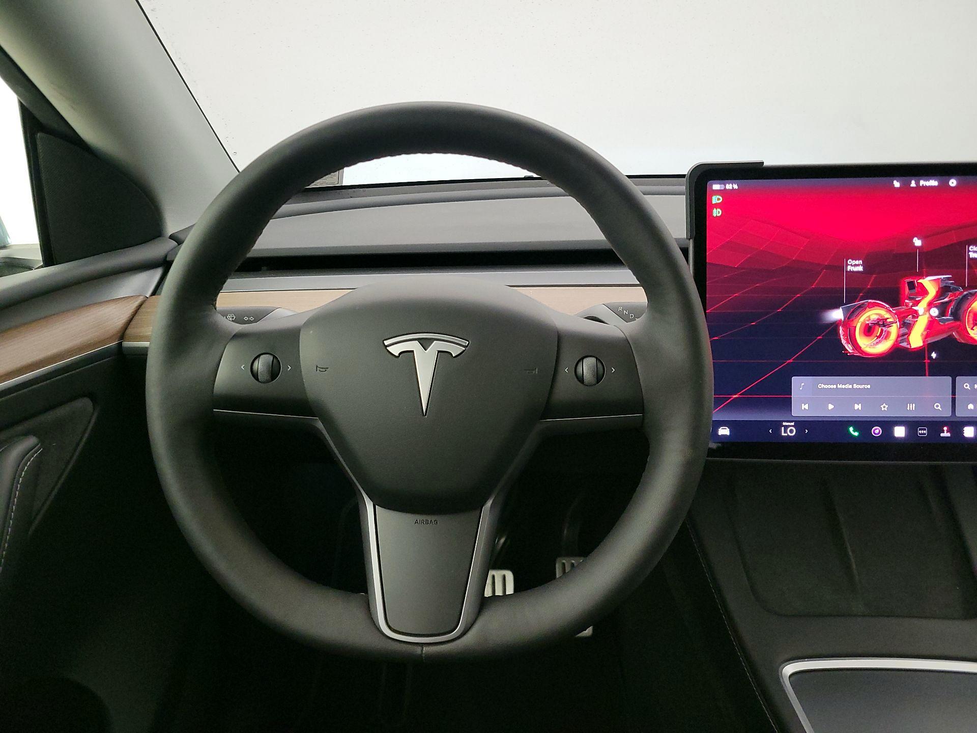 Thumbnail: 2022 Tesla Model Y - 10