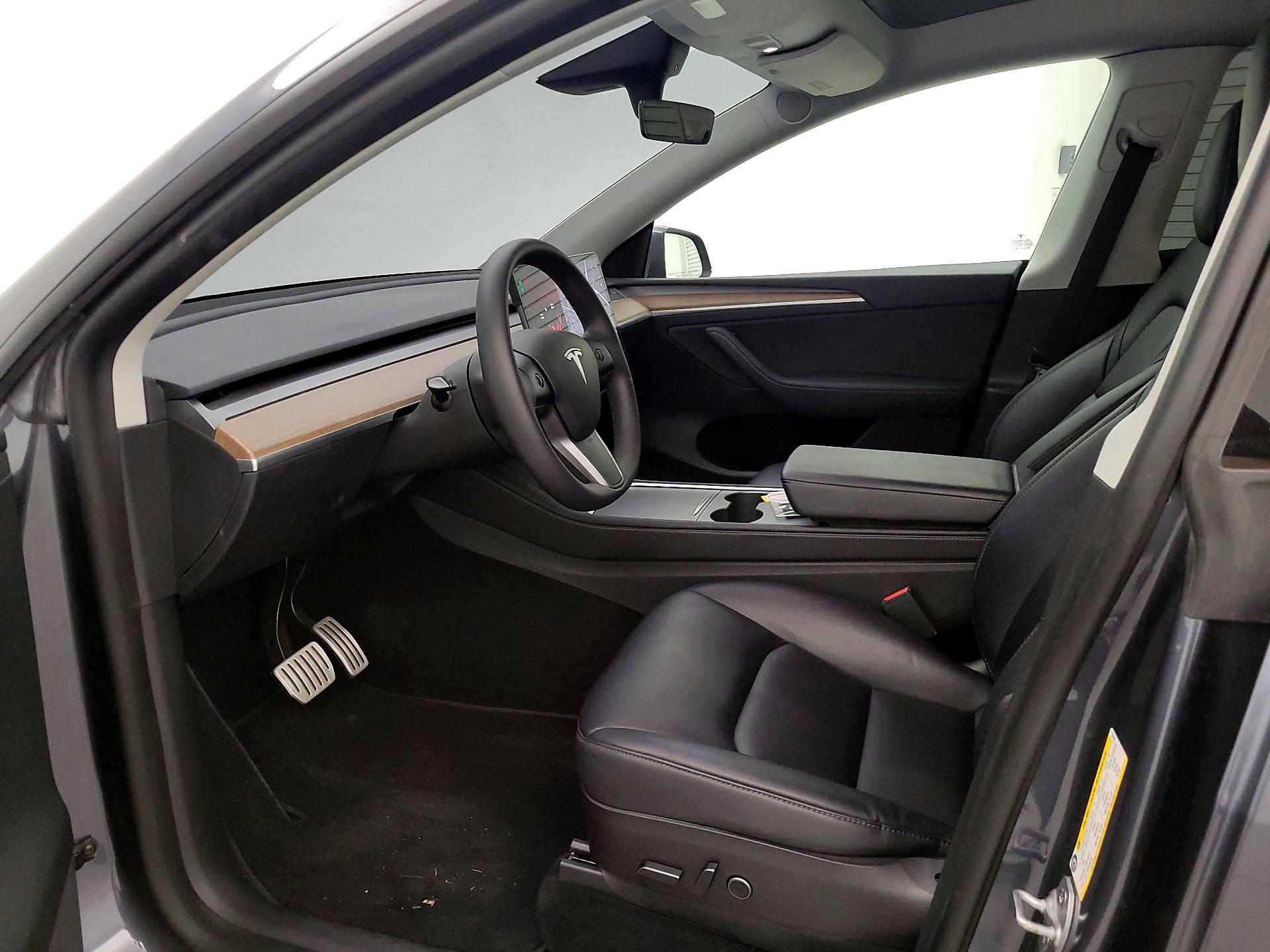 Thumbnail: 2022 Tesla Model Y - 11