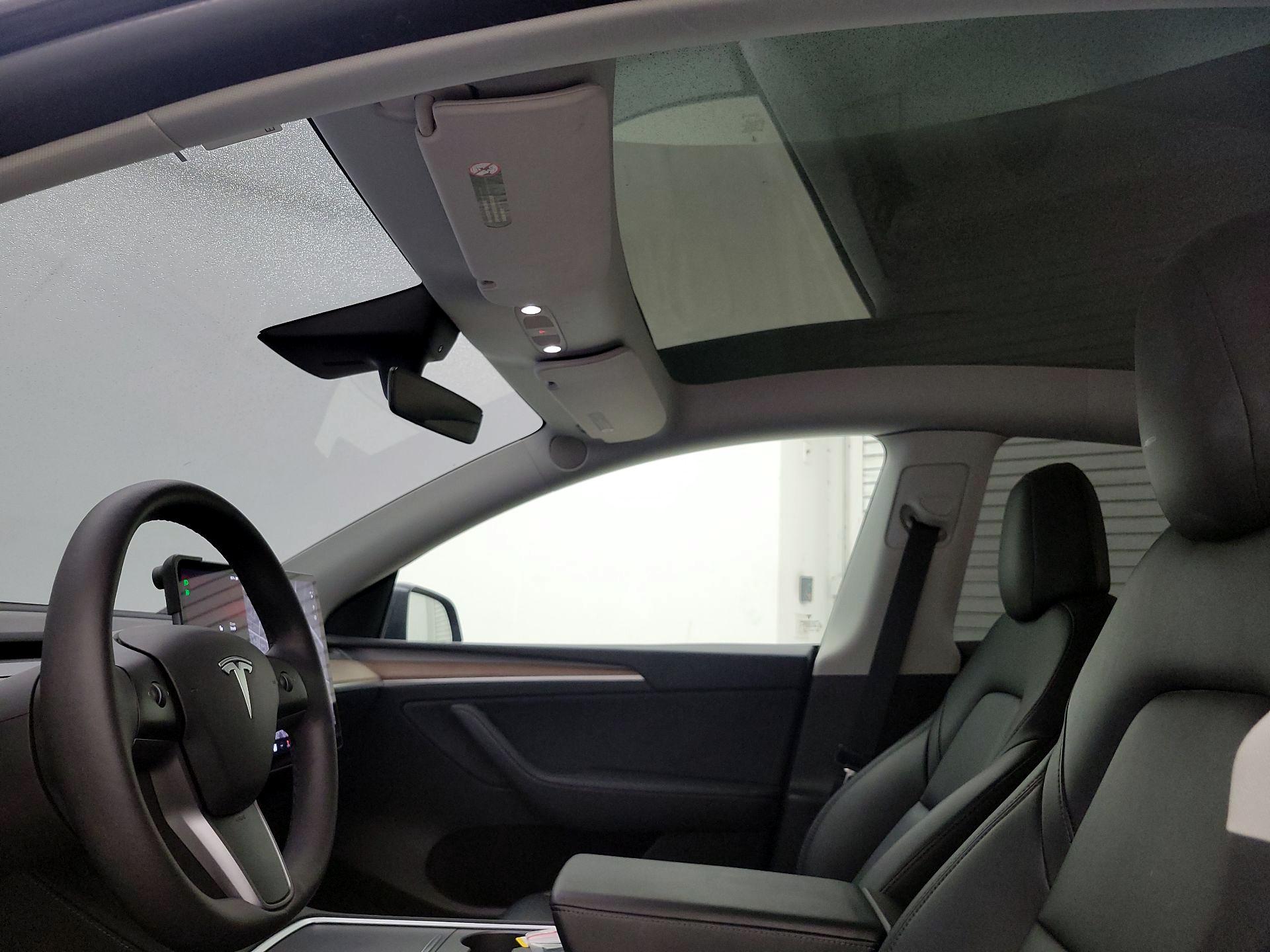 Thumbnail: 2022 Tesla Model Y - 18