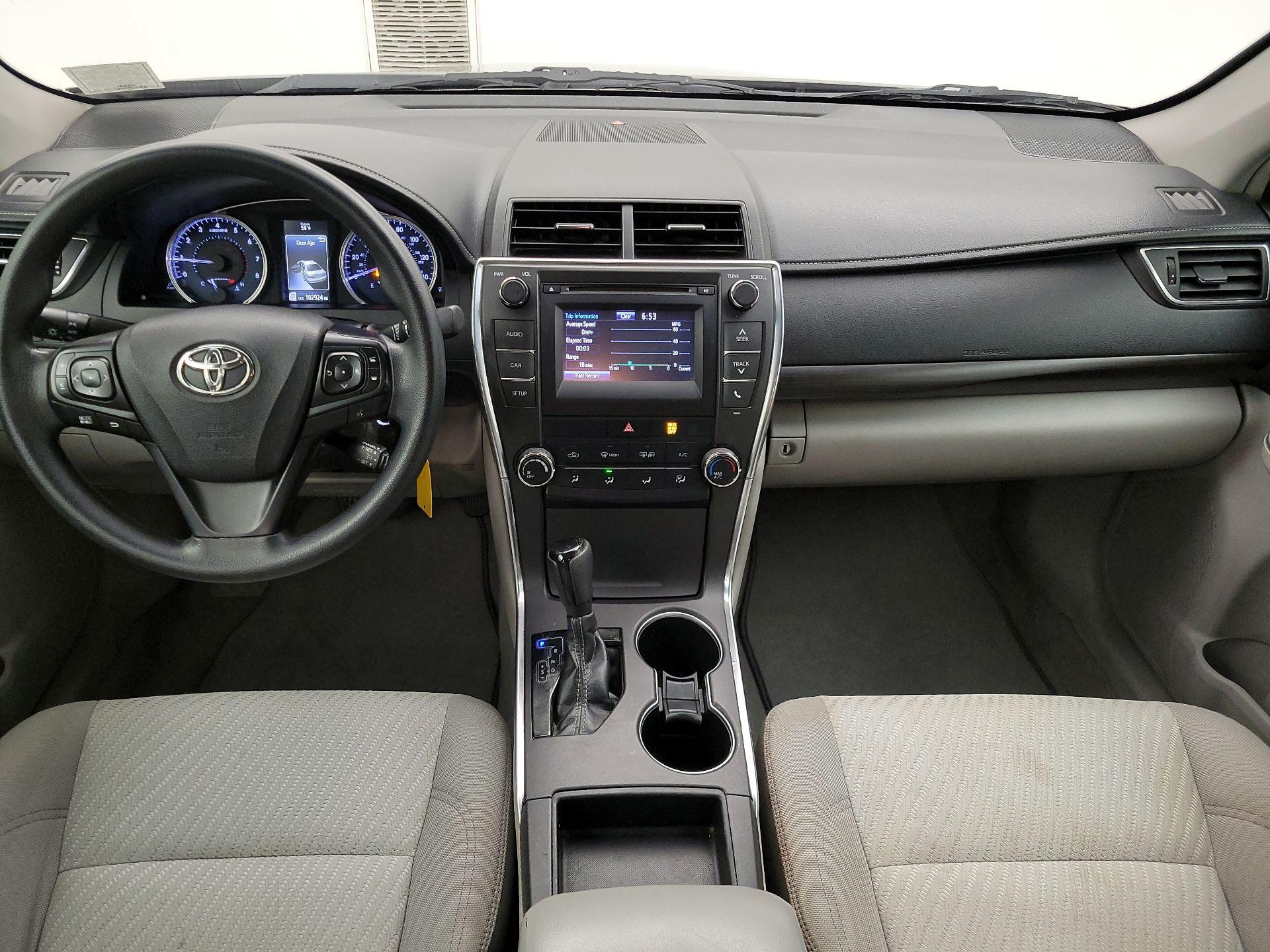 Thumbnail: 2017 Toyota Camry - 9