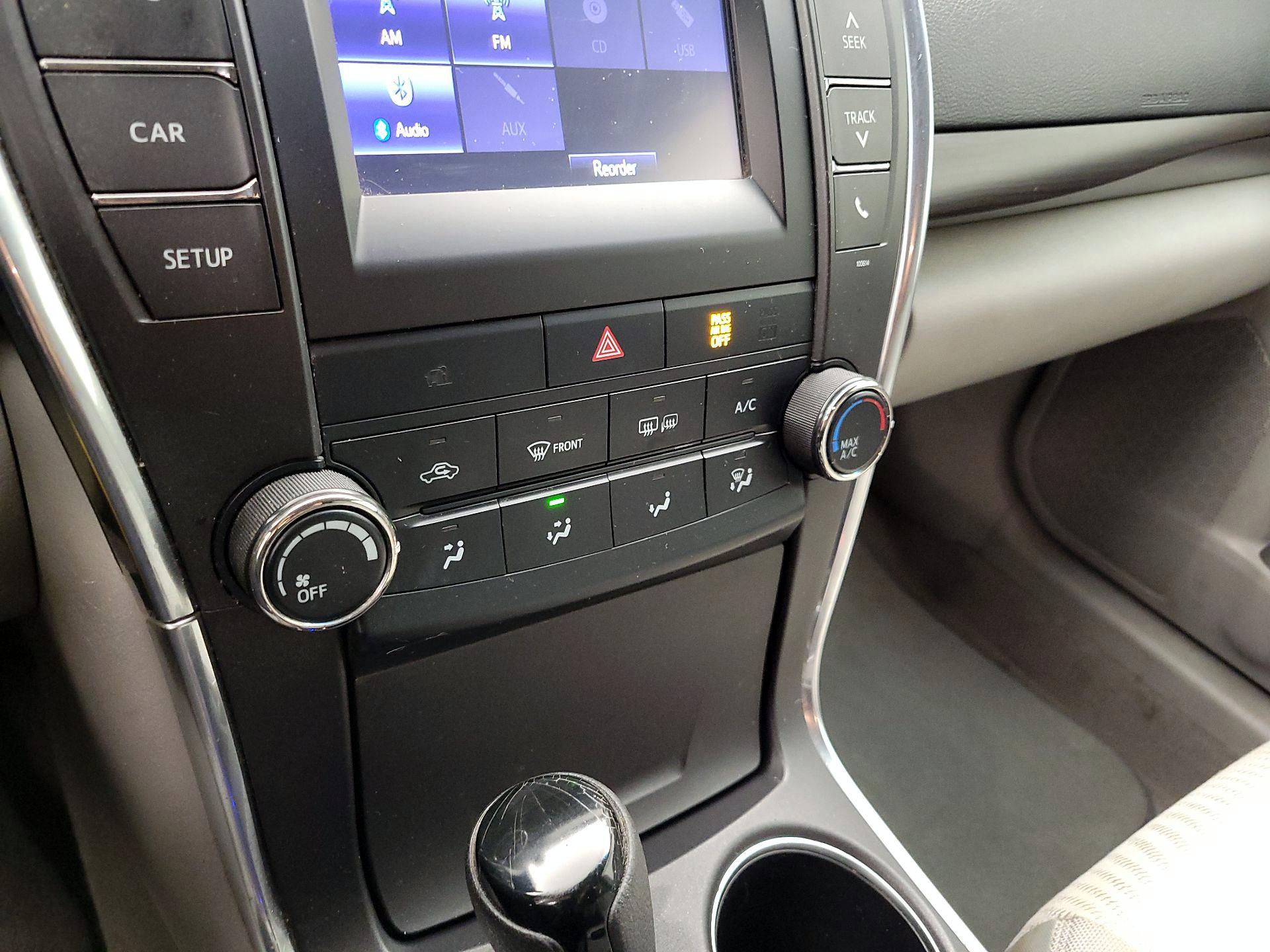 Thumbnail: 2017 Toyota Camry - 16