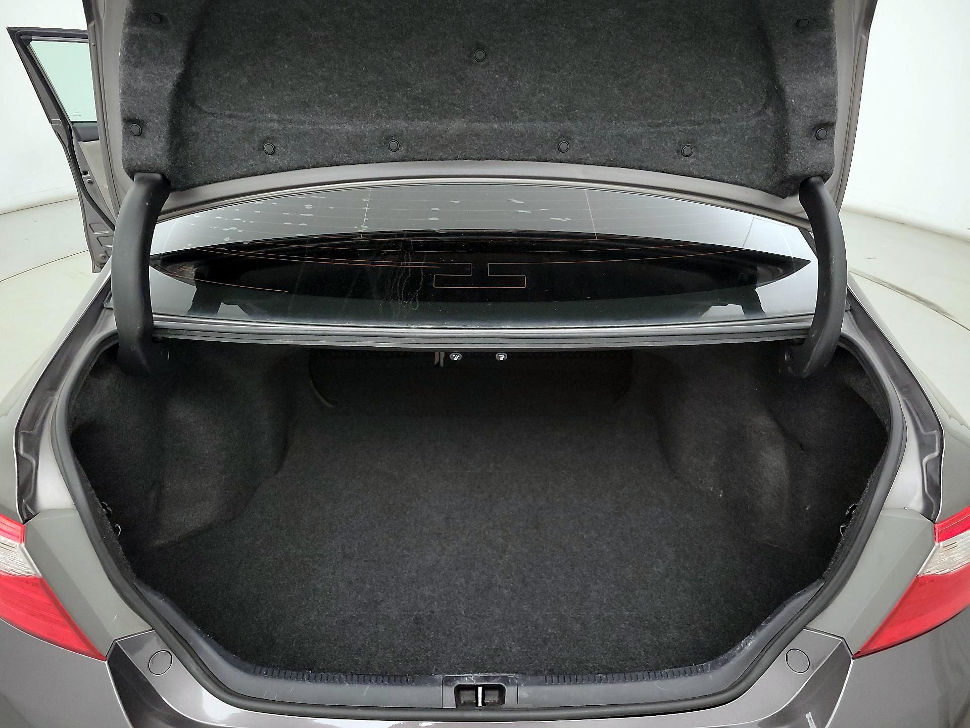 Thumbnail: 2017 Toyota Camry - 19