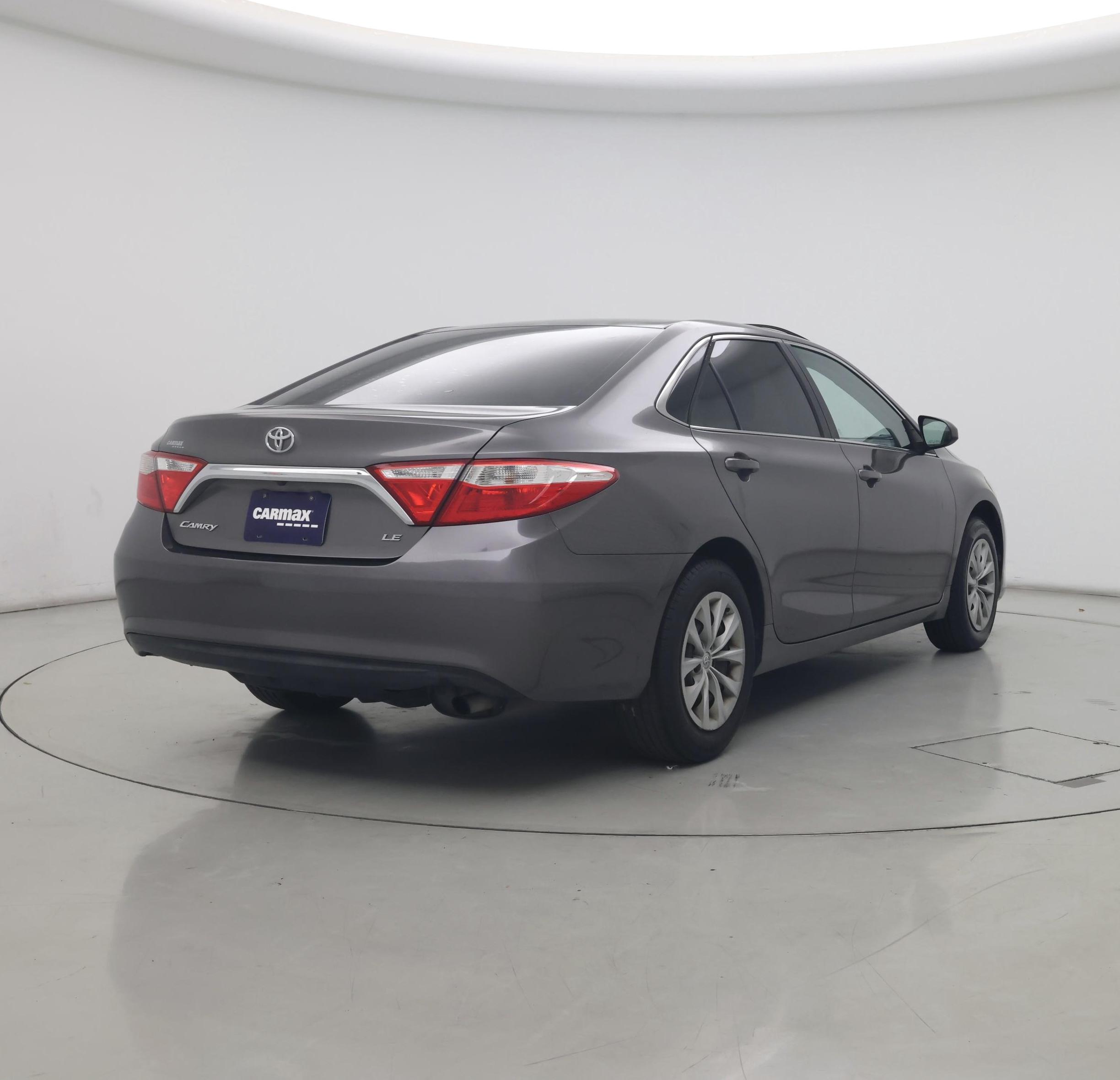 Thumbnail: 2017 Toyota Camry - 8