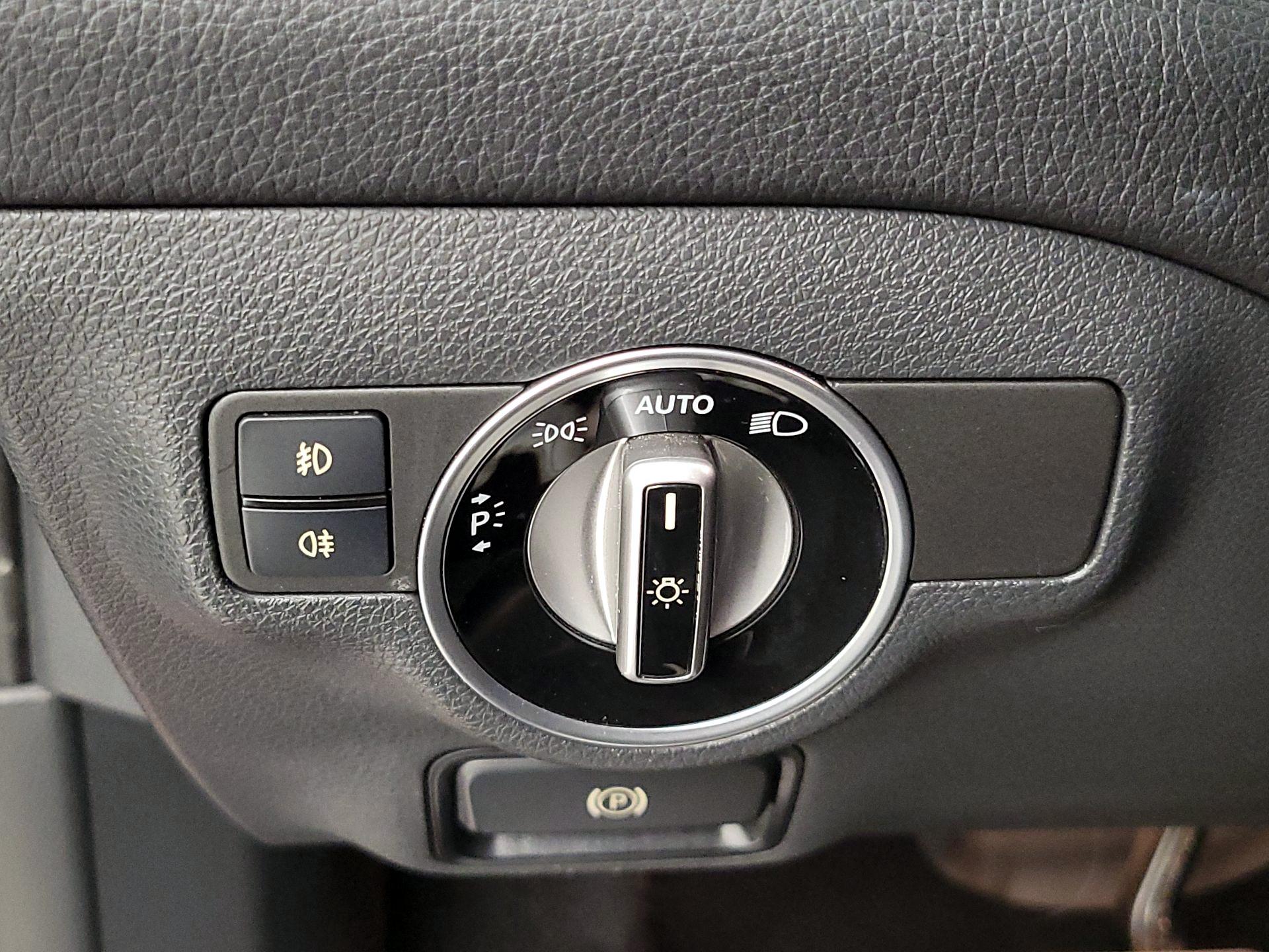 Thumbnail: 2020 Mercedes-Benz GLA - 13