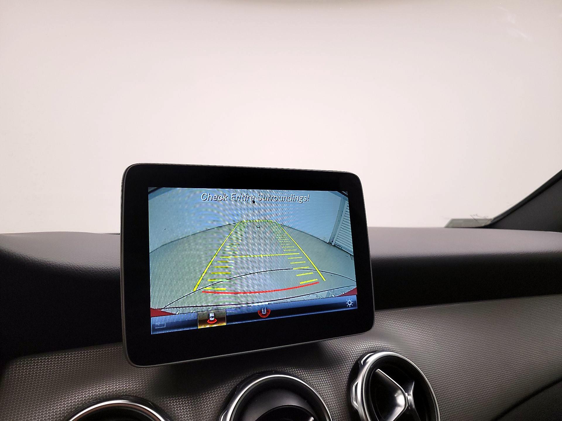 Thumbnail: 2020 Mercedes-Benz GLA - 15