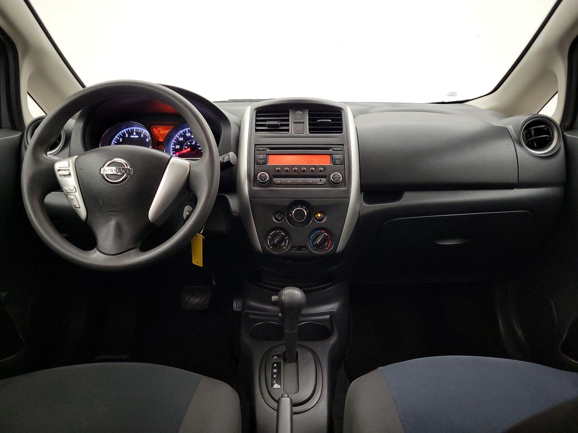 Thumbnail: 2015 Nissan Versa Note - 9
