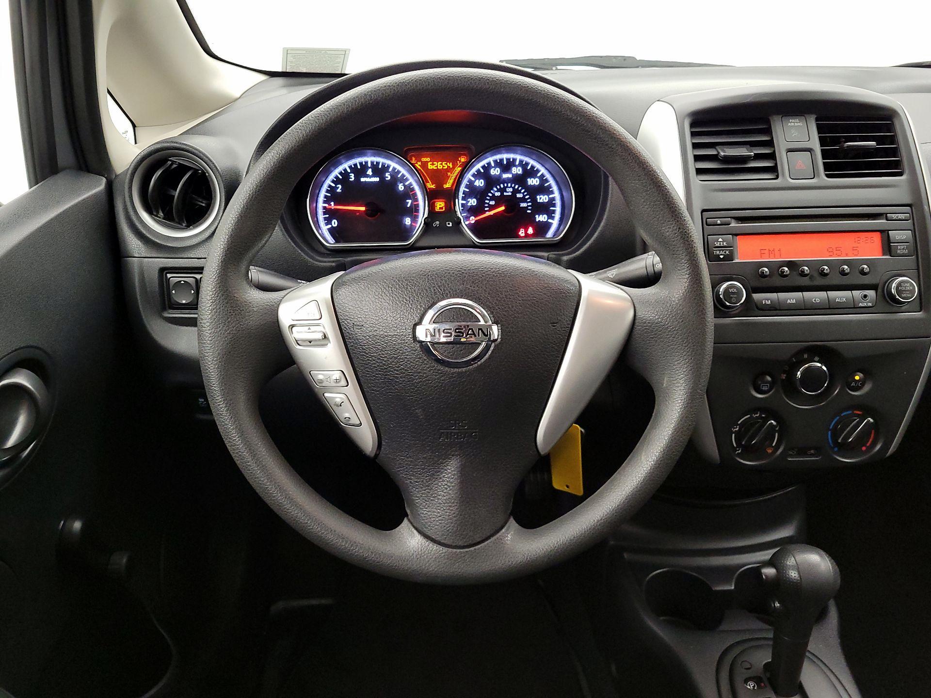 Thumbnail: 2015 Nissan Versa Note - 10