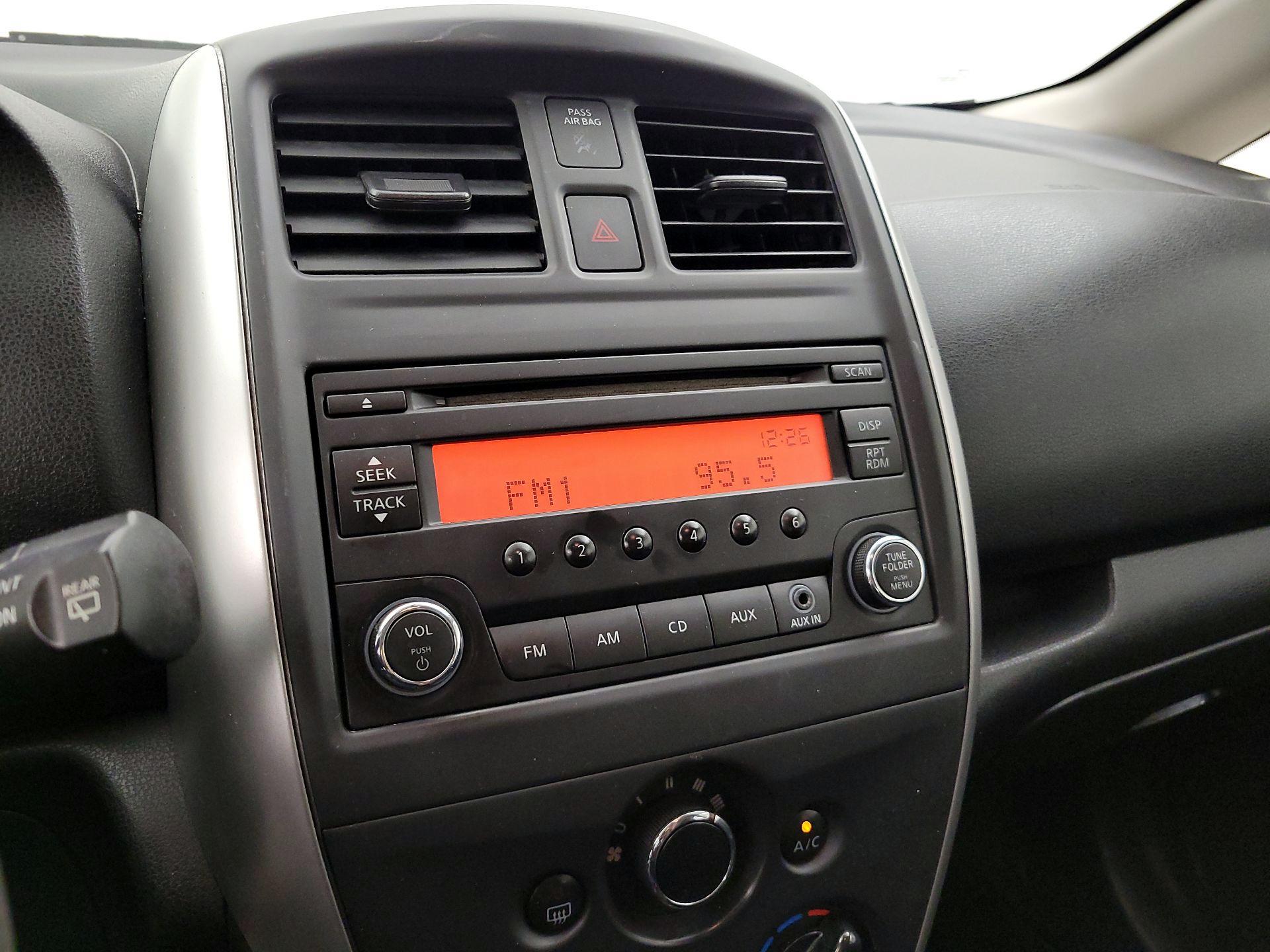 Thumbnail: 2015 Nissan Versa Note - 14