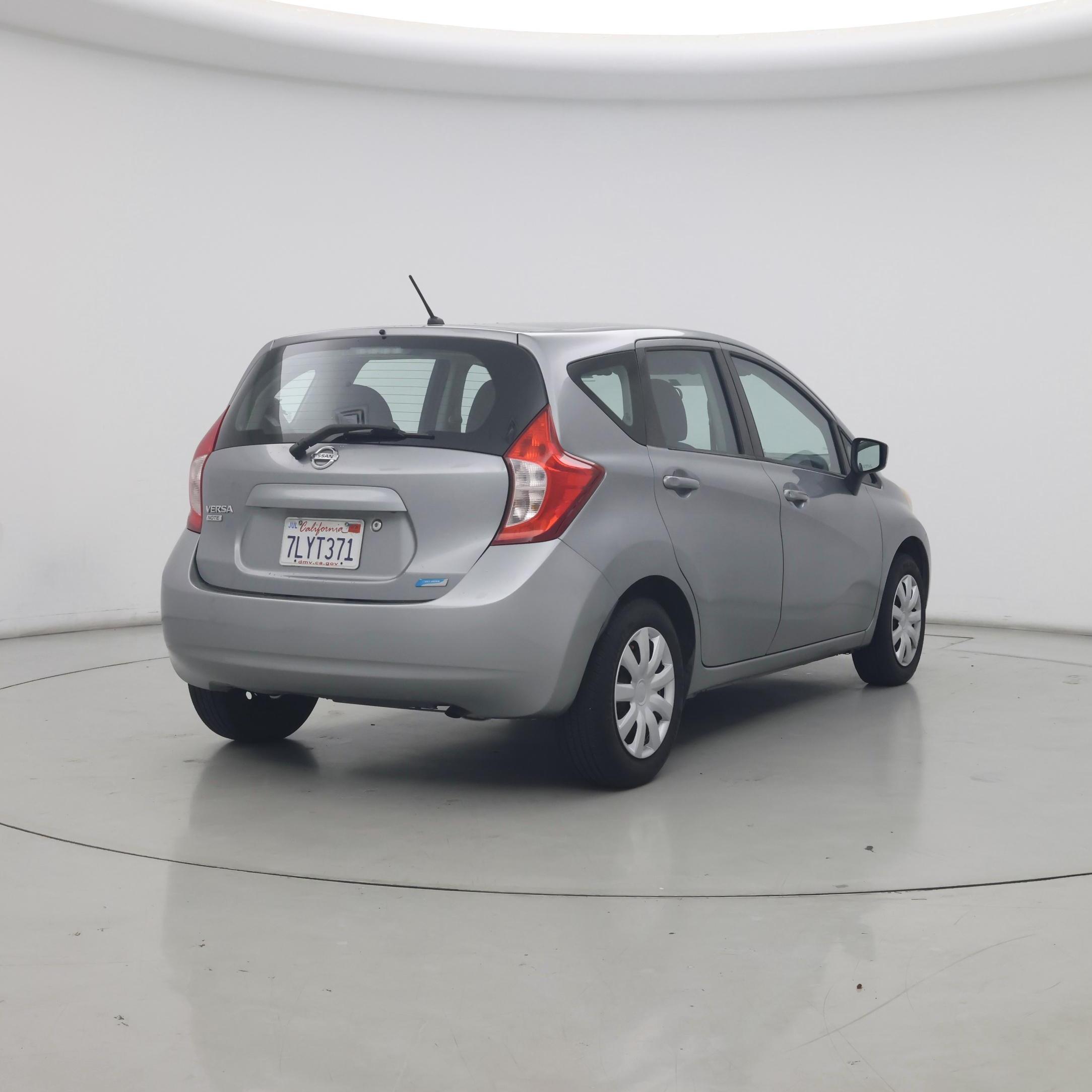Thumbnail: 2015 Nissan Versa Note - 8