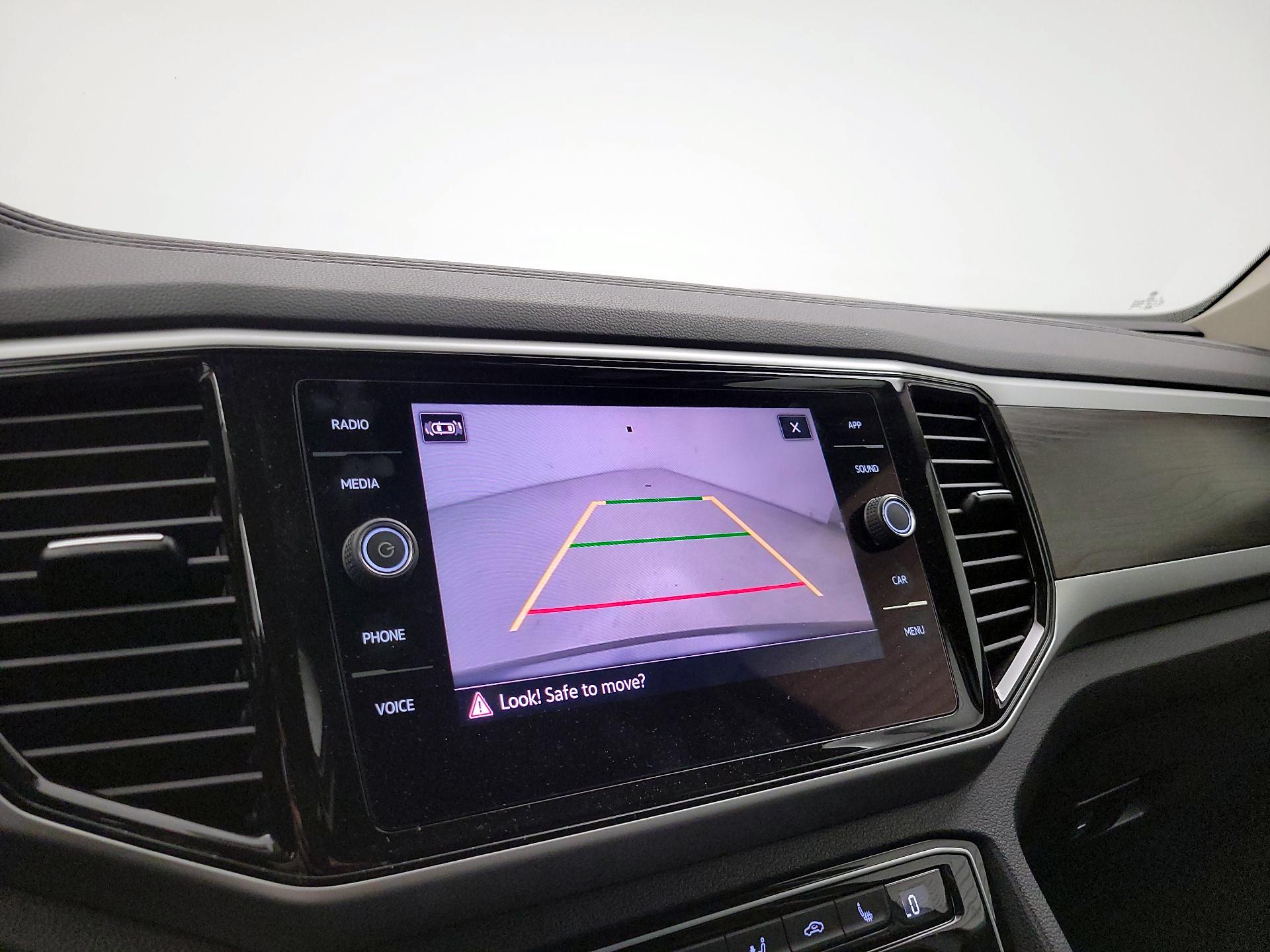 Thumbnail: 2022 Volkswagen Atlas - 14