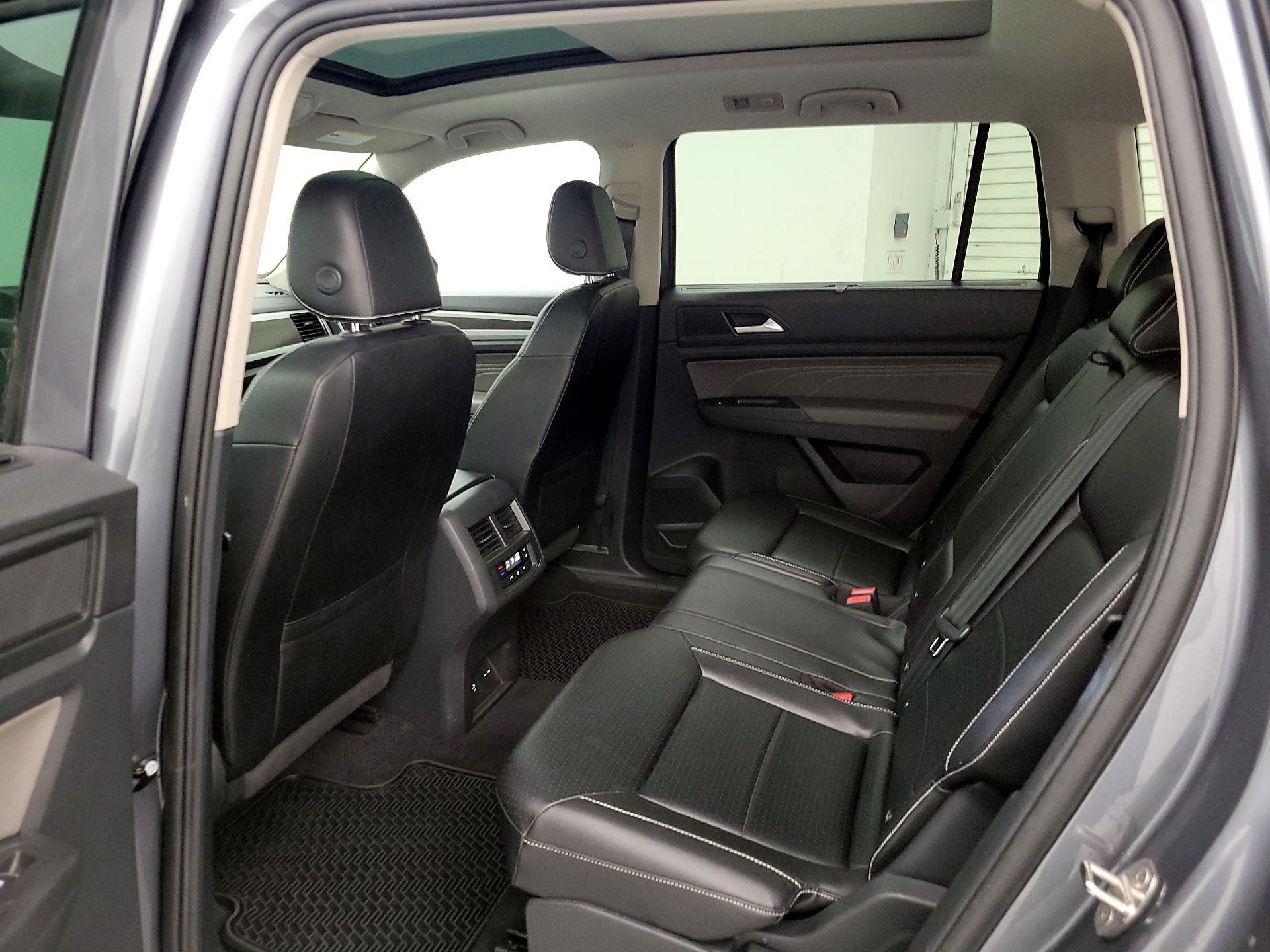 Thumbnail: 2022 Volkswagen Atlas - 20