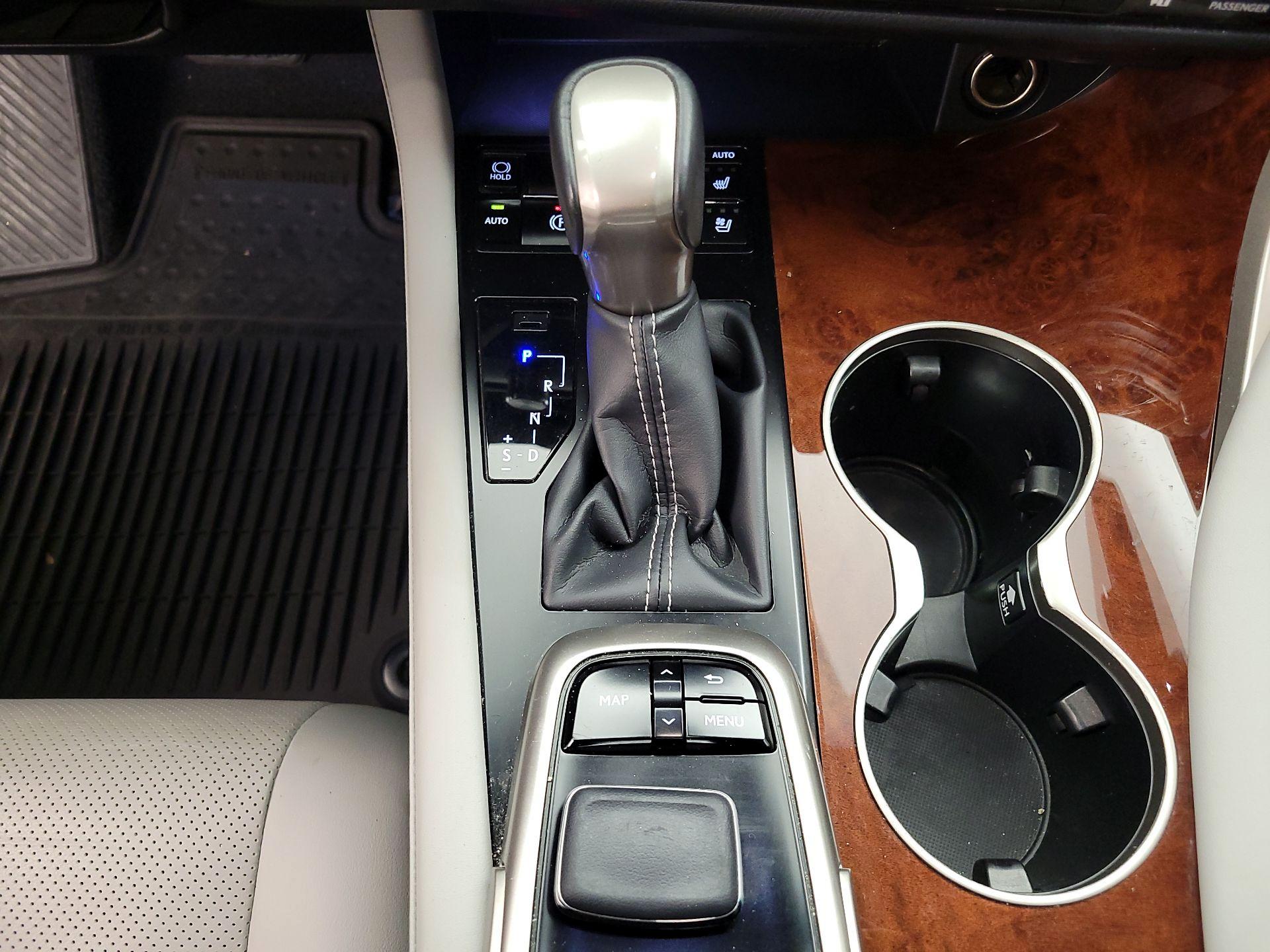 Thumbnail: 2019 Lexus RX - 18