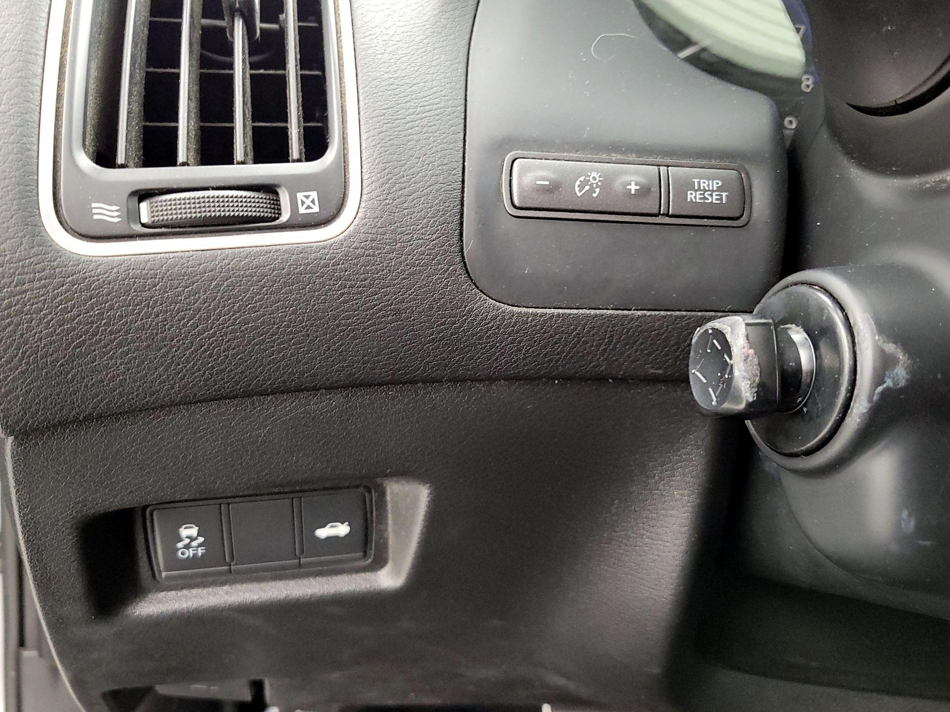 Thumbnail: 2017 INFINITI Q50 - 13