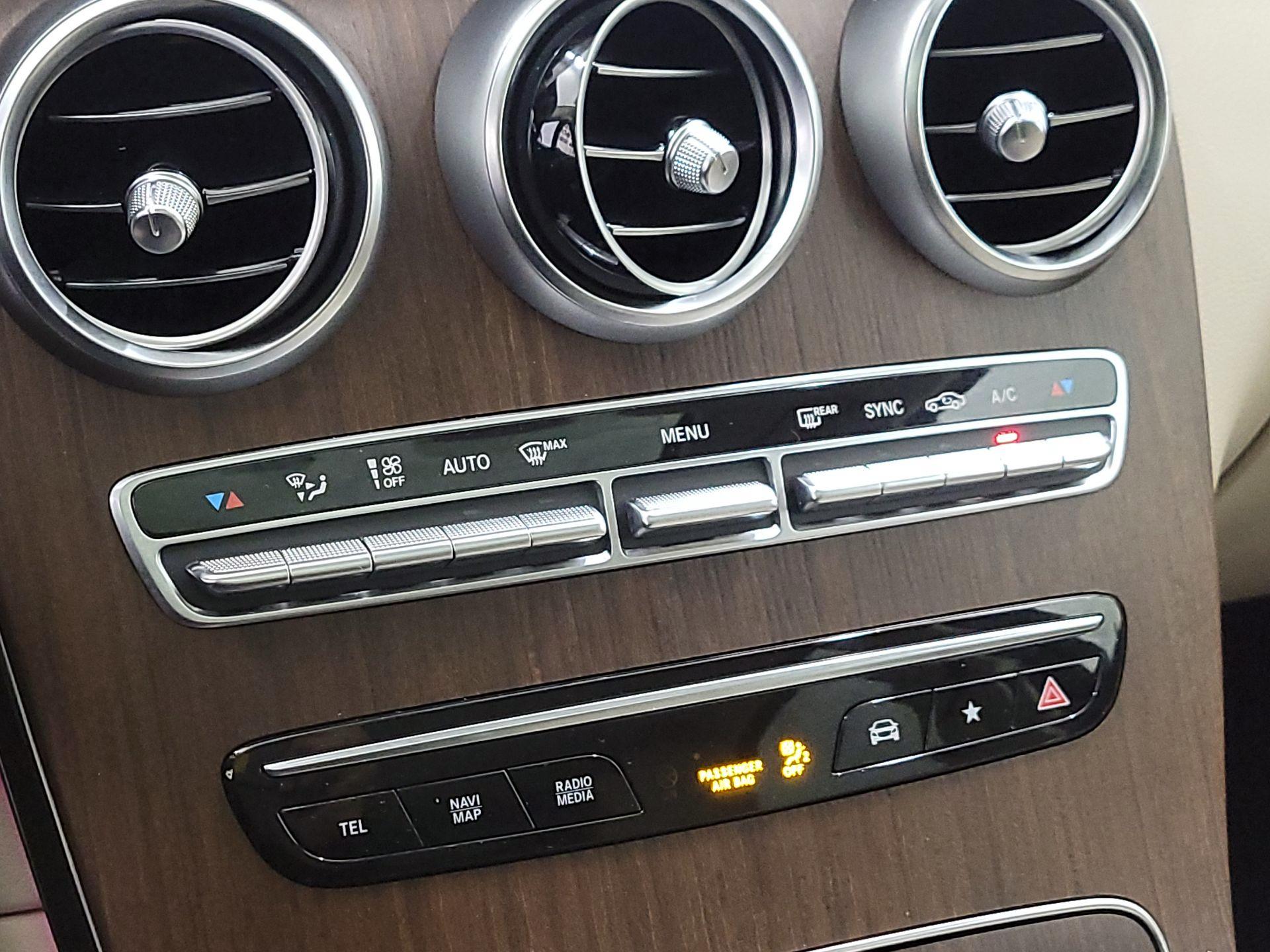 Thumbnail: 2021 Mercedes-Benz GLC - 16