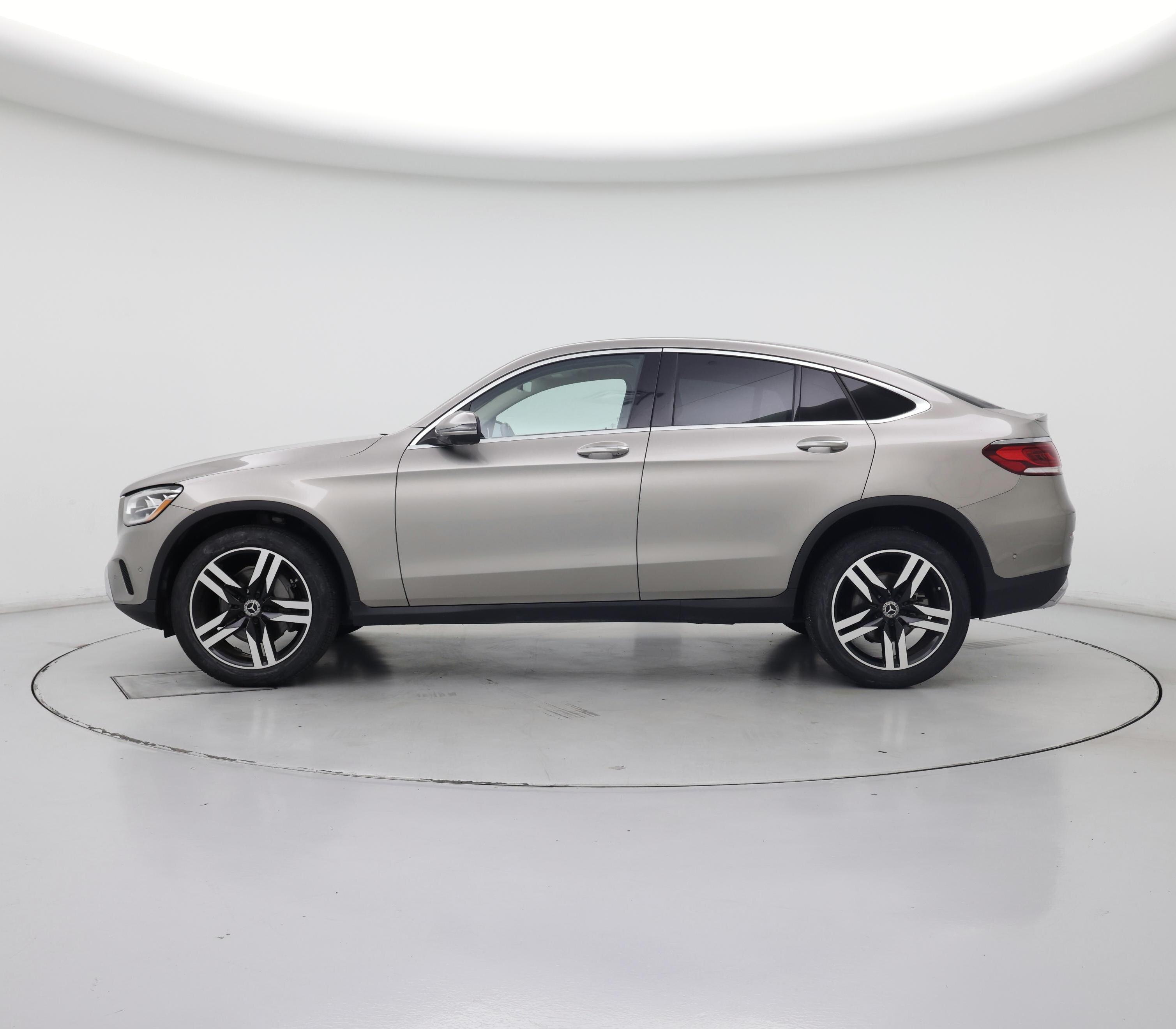 Thumbnail: 2021 Mercedes-Benz GLC - 3