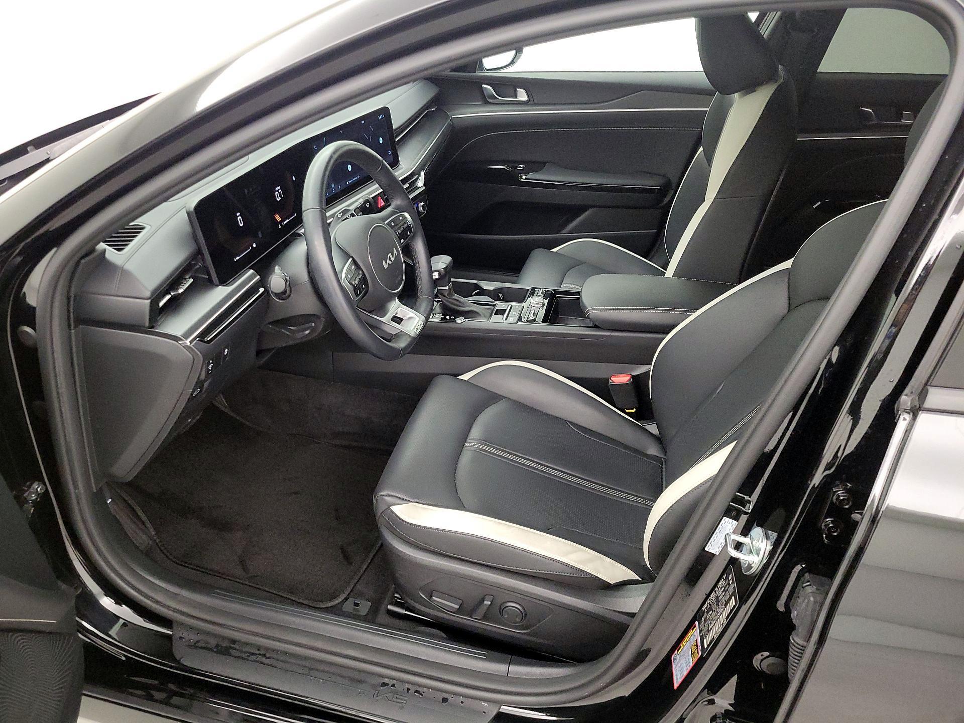 Thumbnail: 2025 Kia K5 - 11