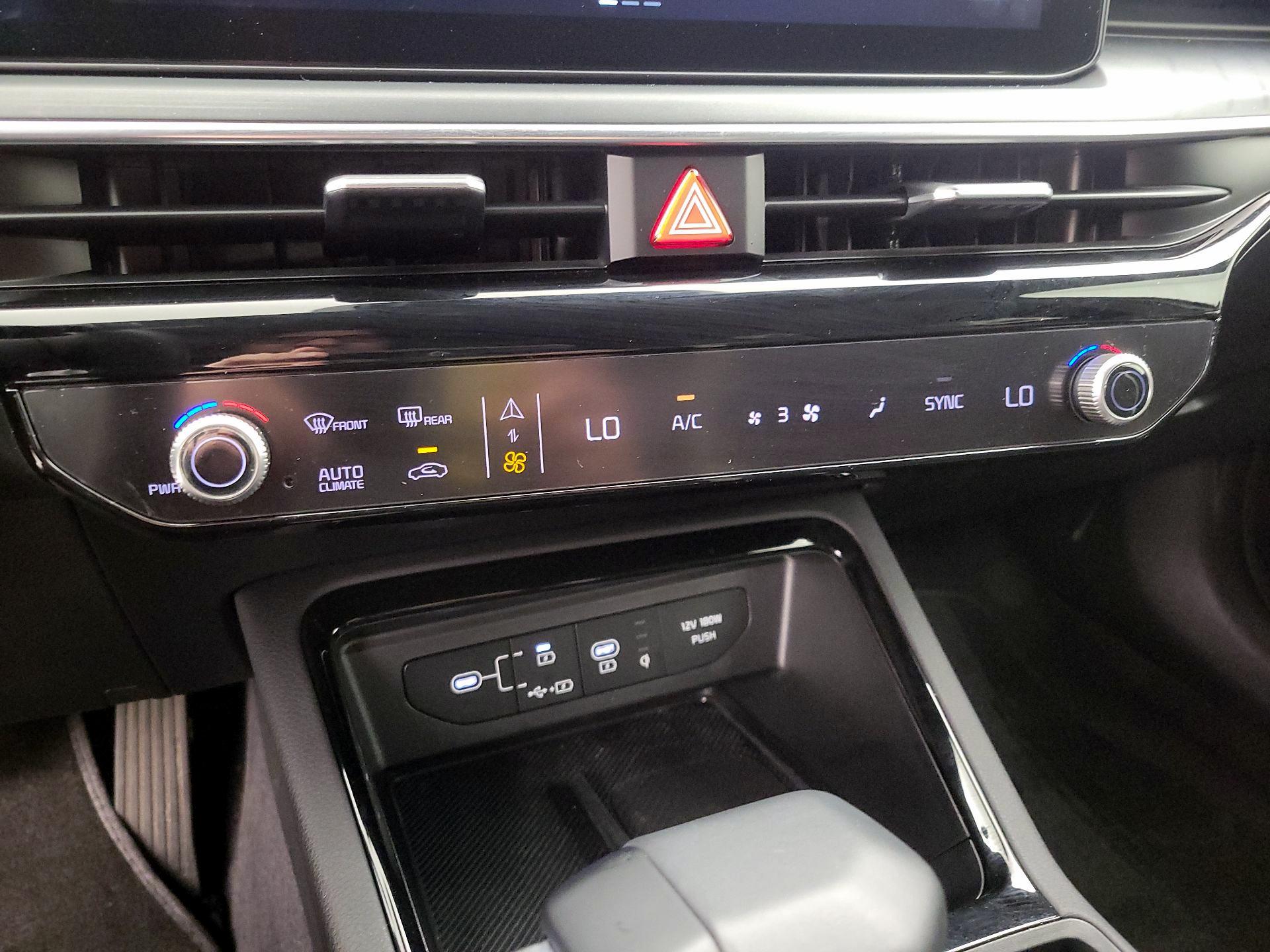 Thumbnail: 2025 Kia K5 - 17