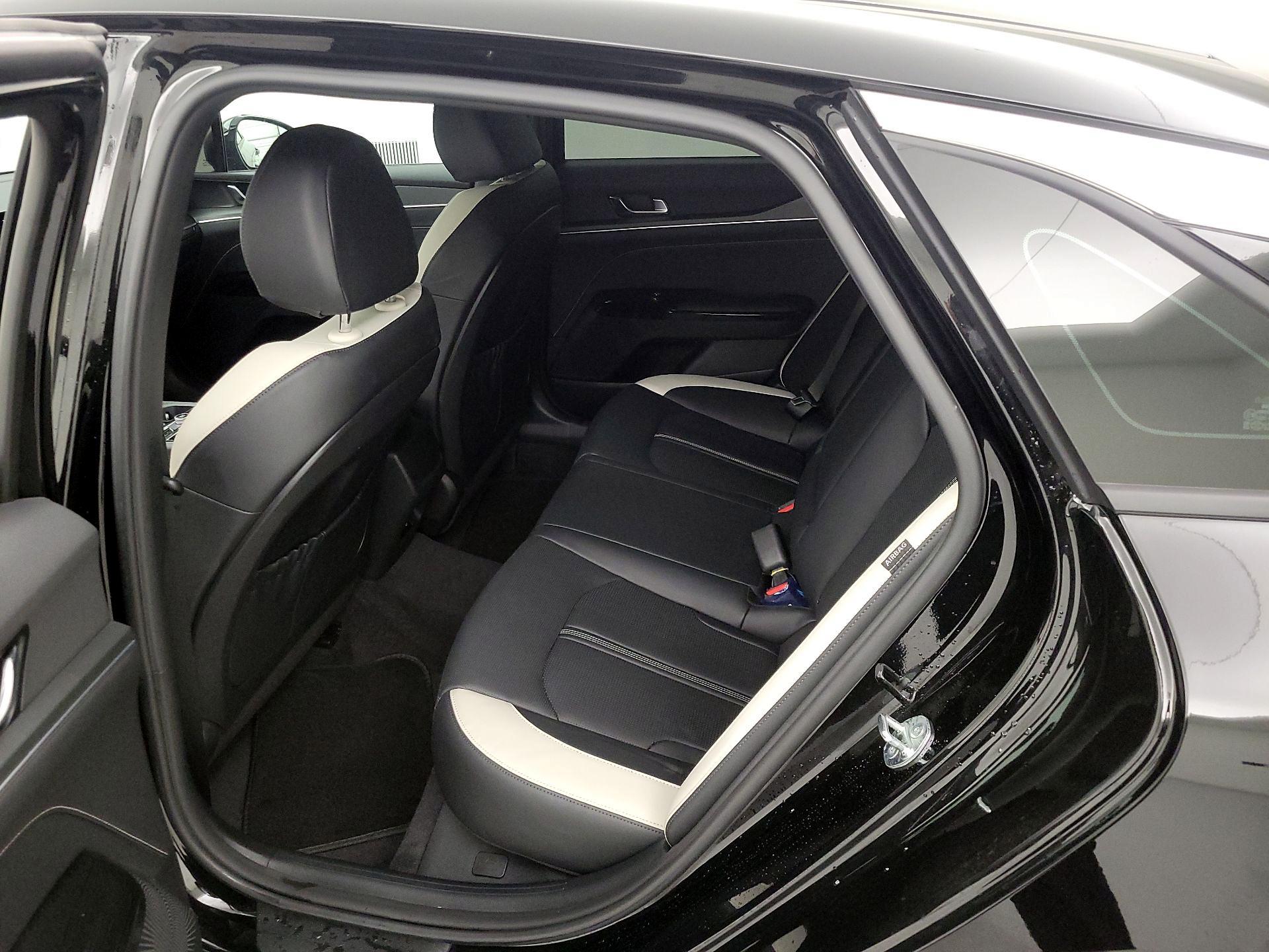 Thumbnail: 2025 Kia K5 - 20