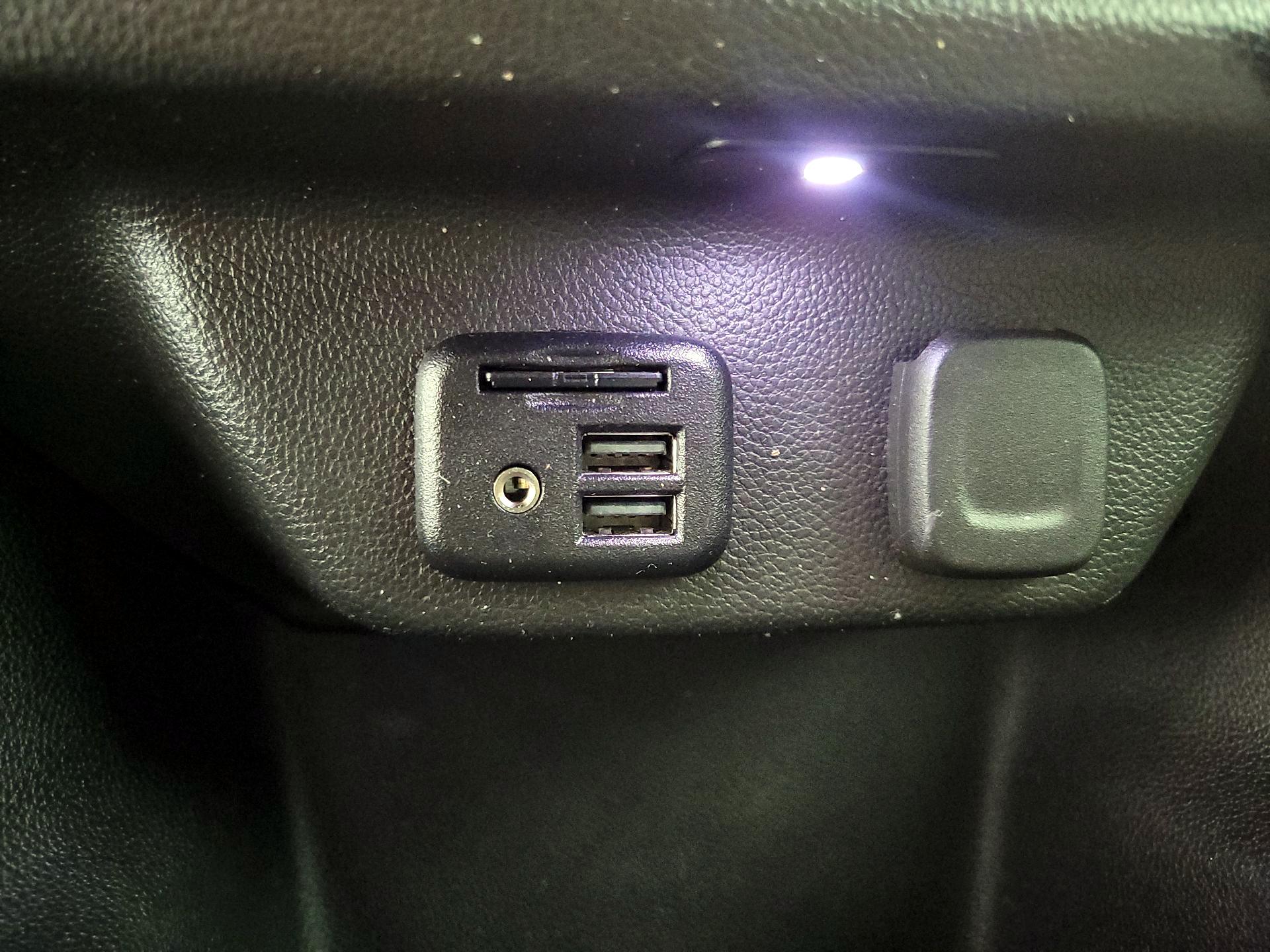 Thumbnail: 2022 Chevrolet Traverse - 18