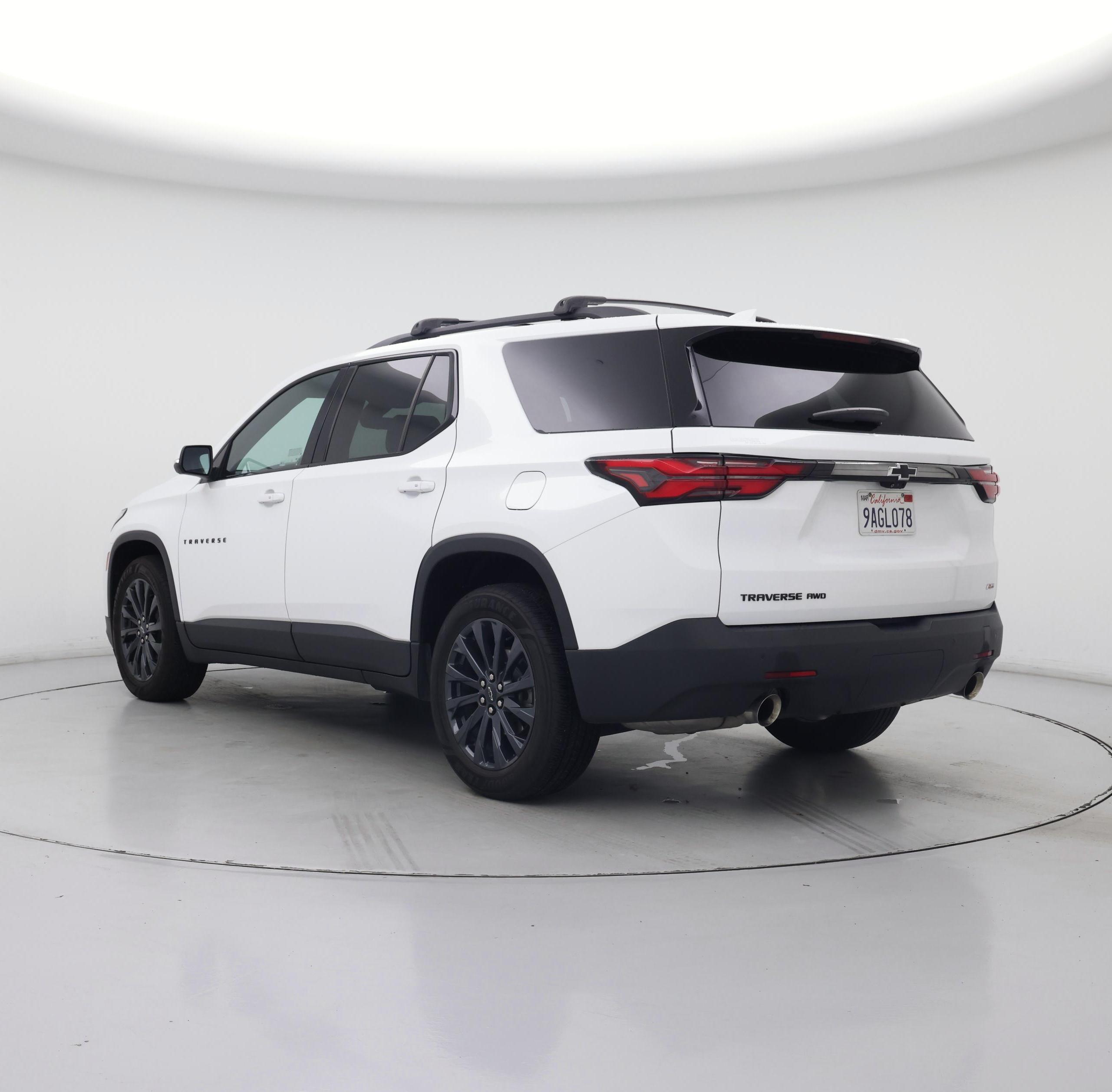 Thumbnail: 2022 Chevrolet Traverse - 2