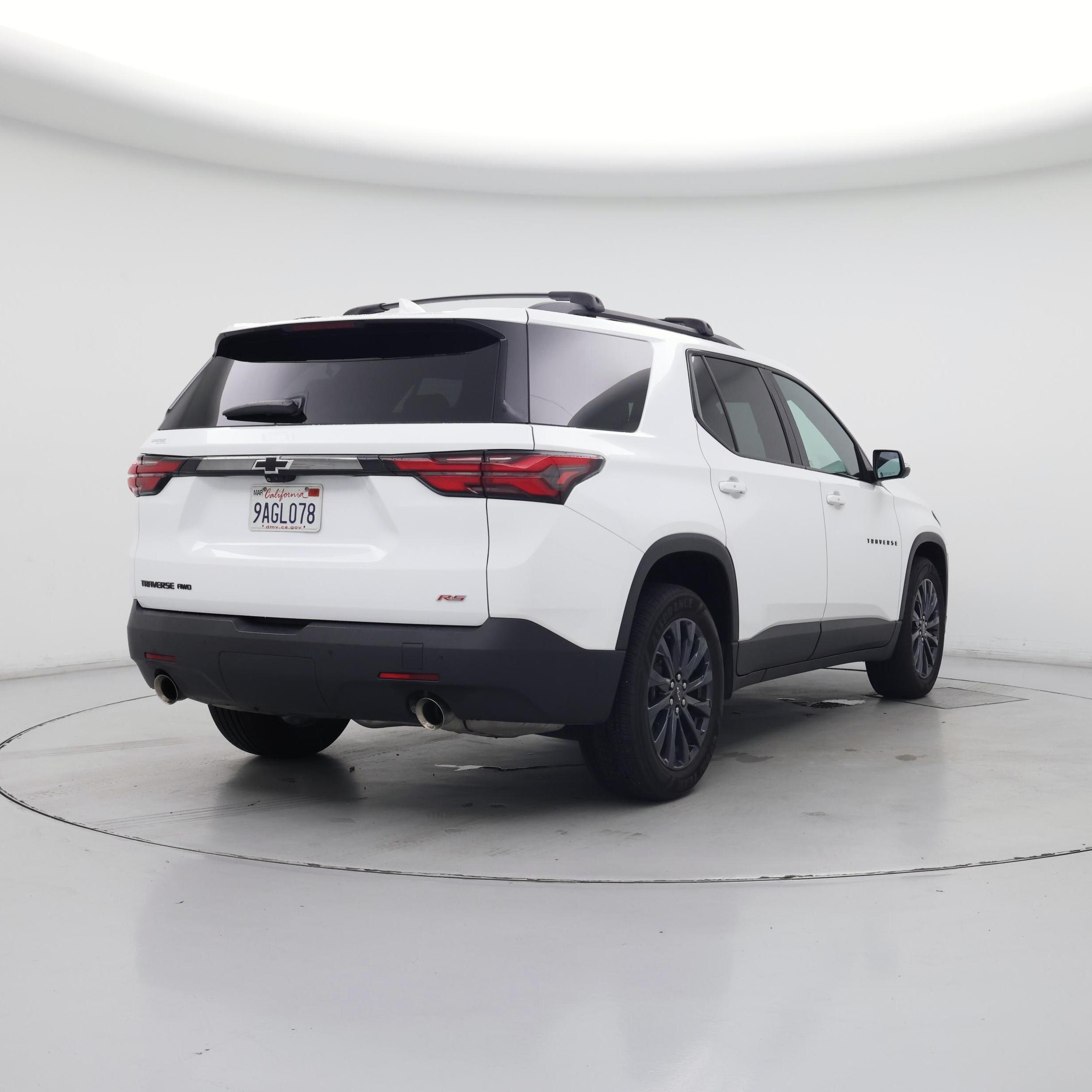 Thumbnail: 2022 Chevrolet Traverse - 8