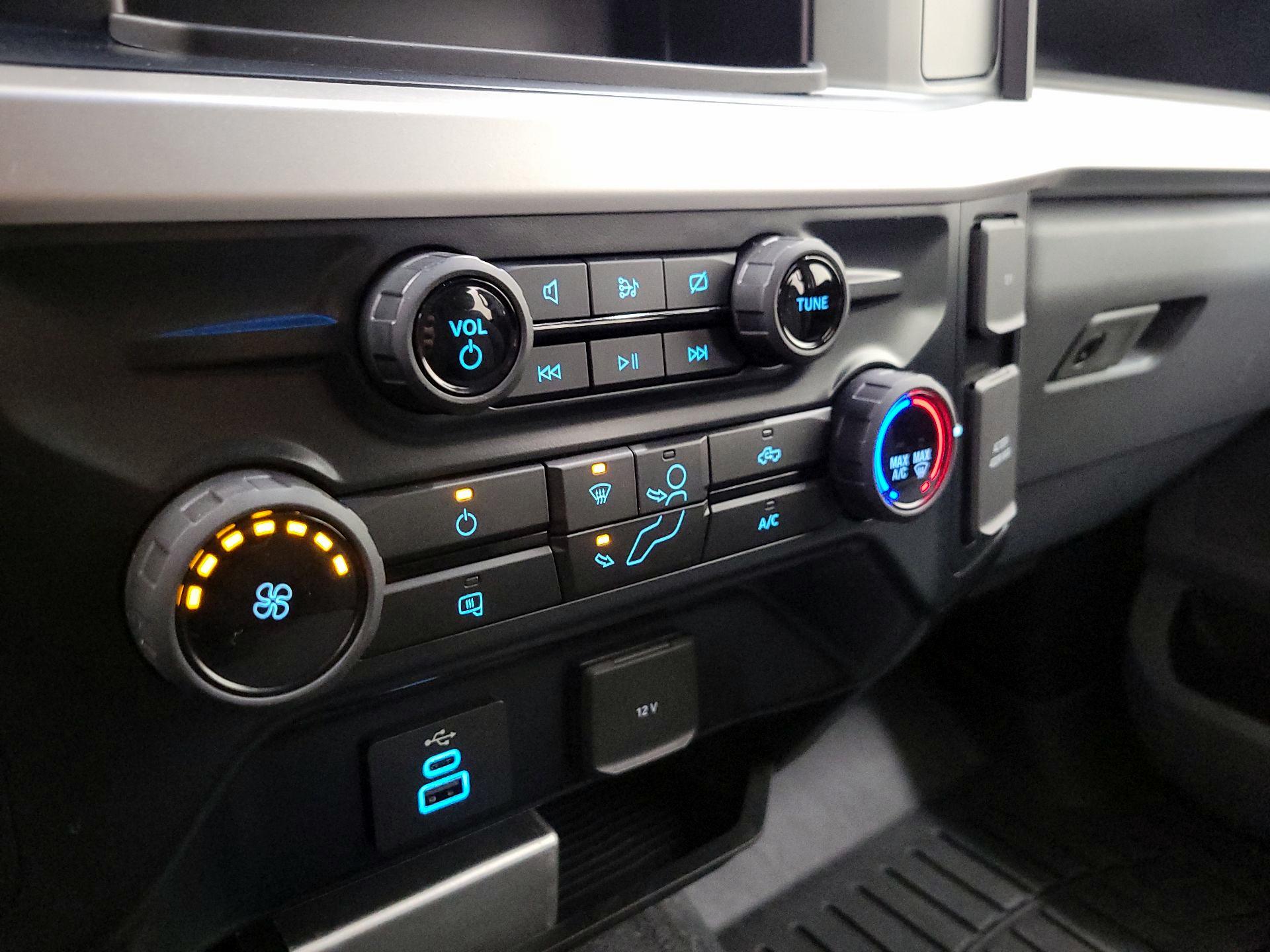 Thumbnail: 2023 Ford F-250 - 16