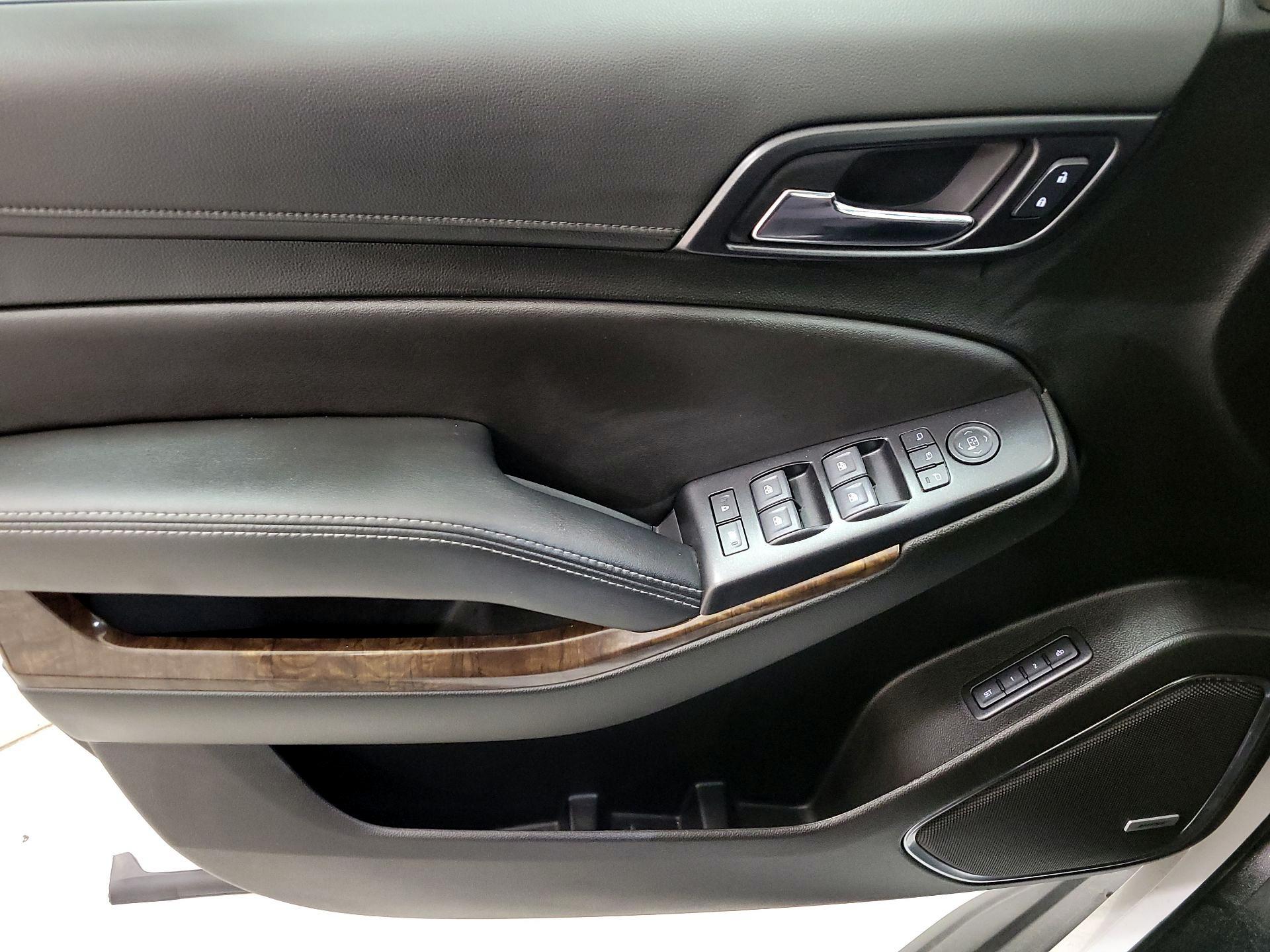 Thumbnail: 2020 Chevrolet Tahoe - 12