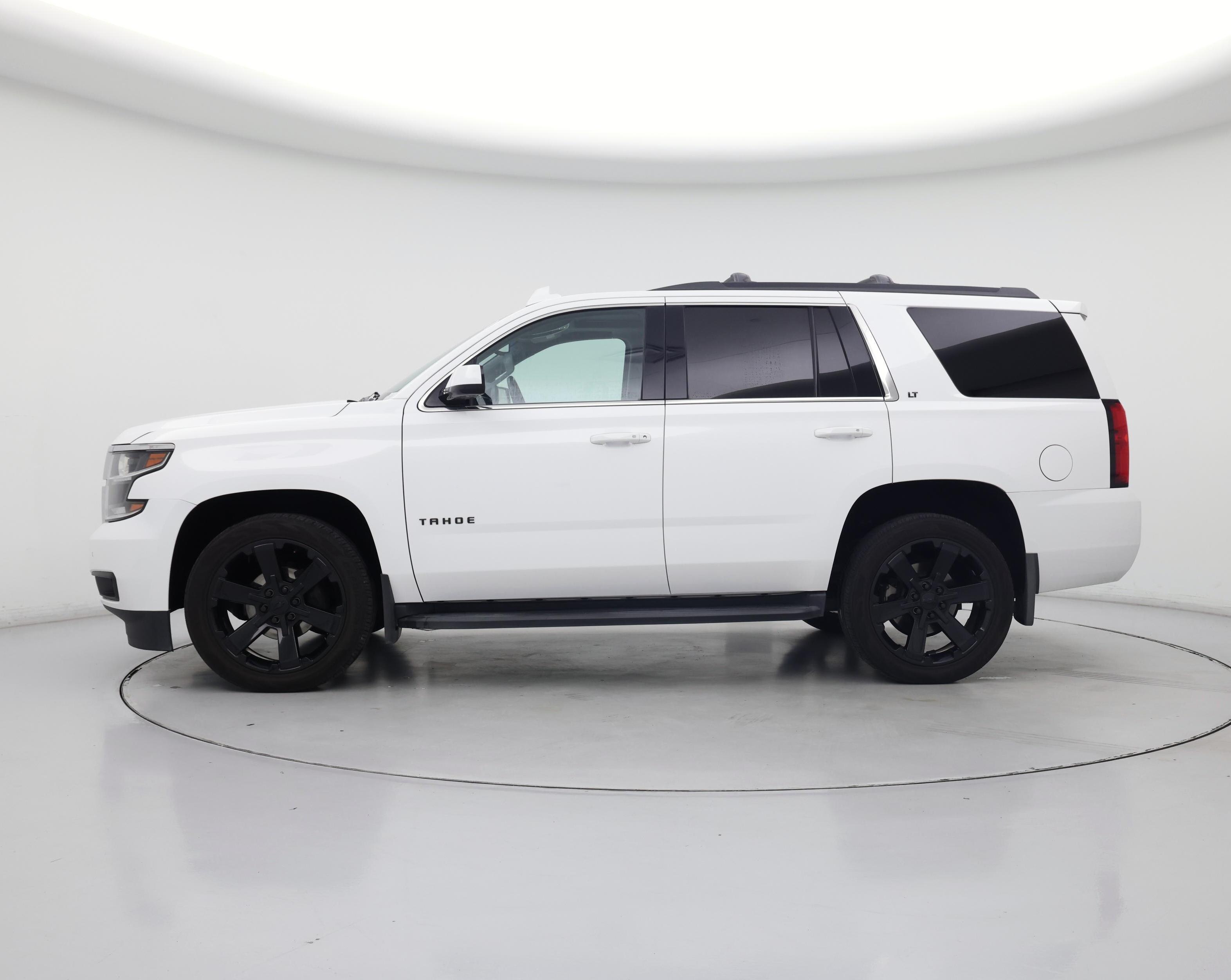 Thumbnail: 2020 Chevrolet Tahoe - 3