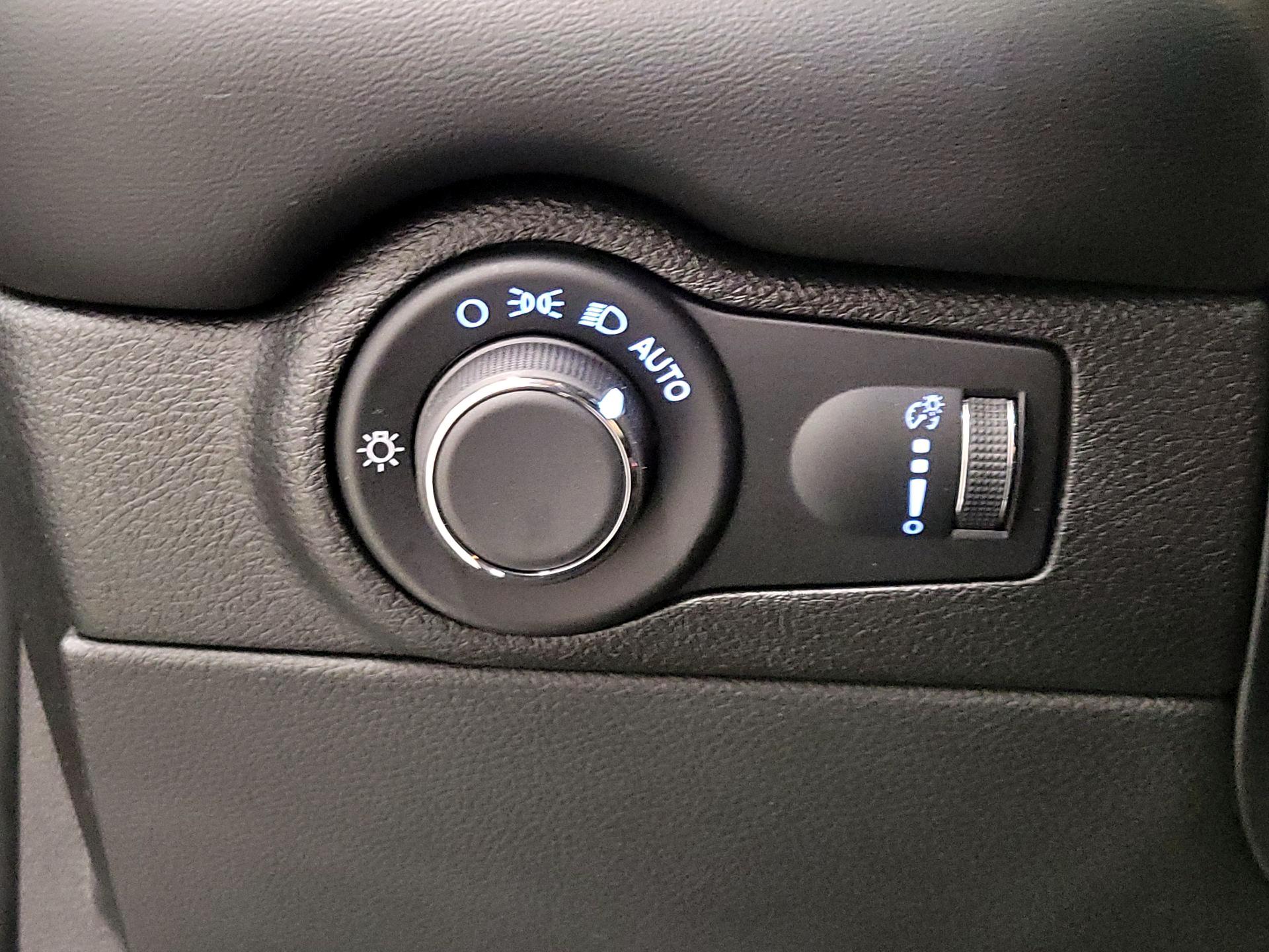 Thumbnail: 2025 Dodge Durango - 13